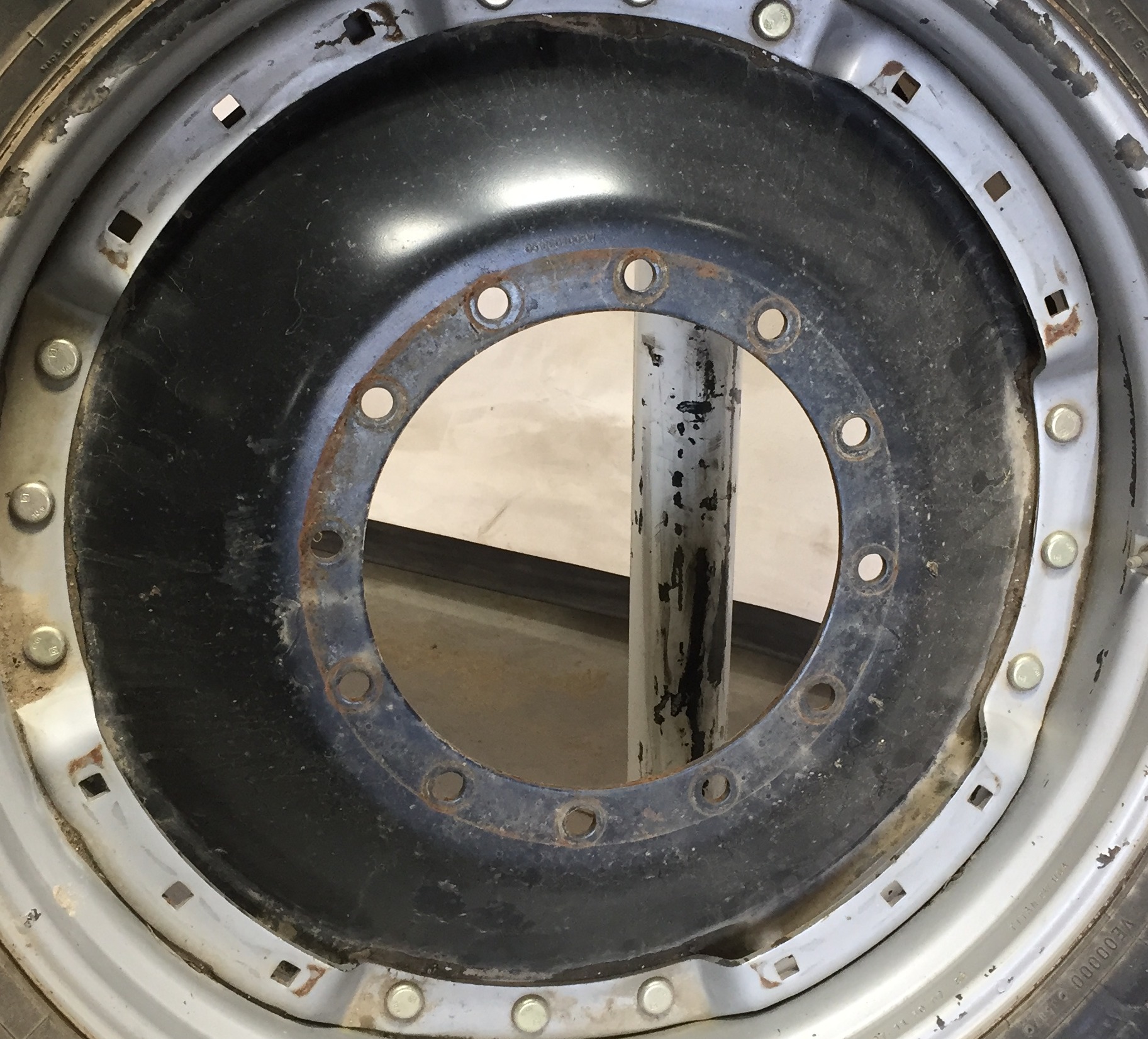 38''-54'' Waffle Wheel (Groups of 3 bolts) Rim Center WS002602CTR