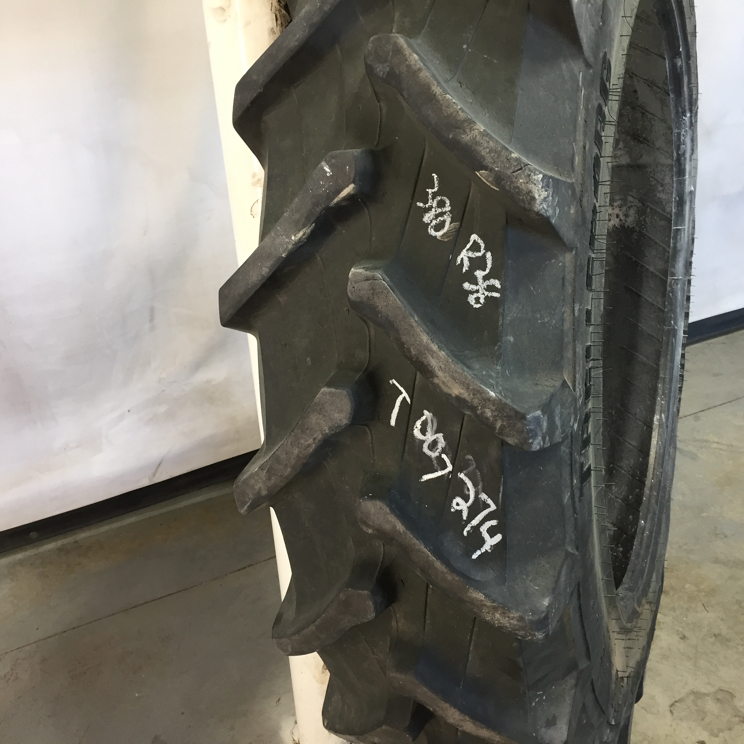 380/80R38 Trelleborg TM600 R-1W Tire T007274