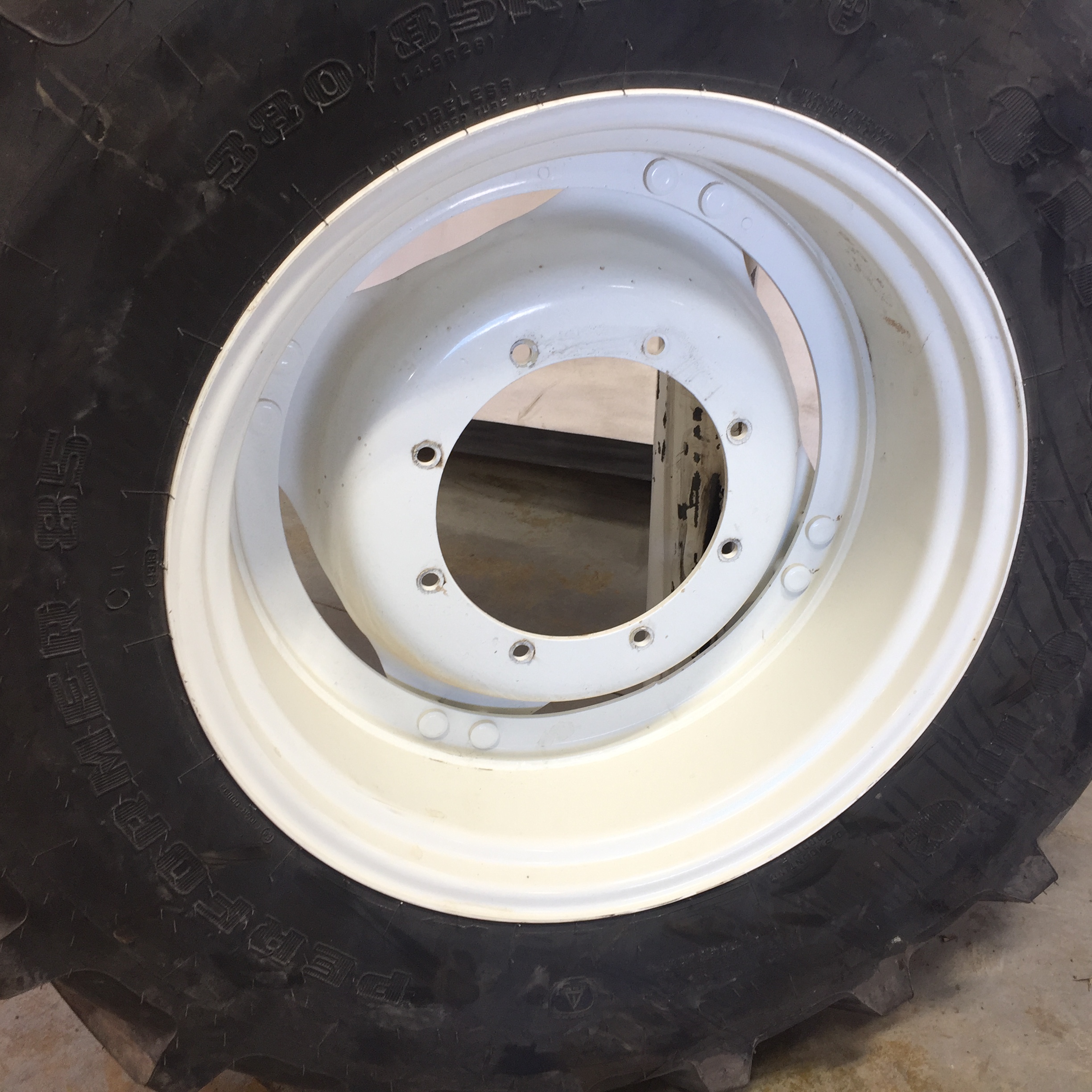 28''D x 12''W Stub Disc (groups of 2 bolts) Wheel WT007264RIM