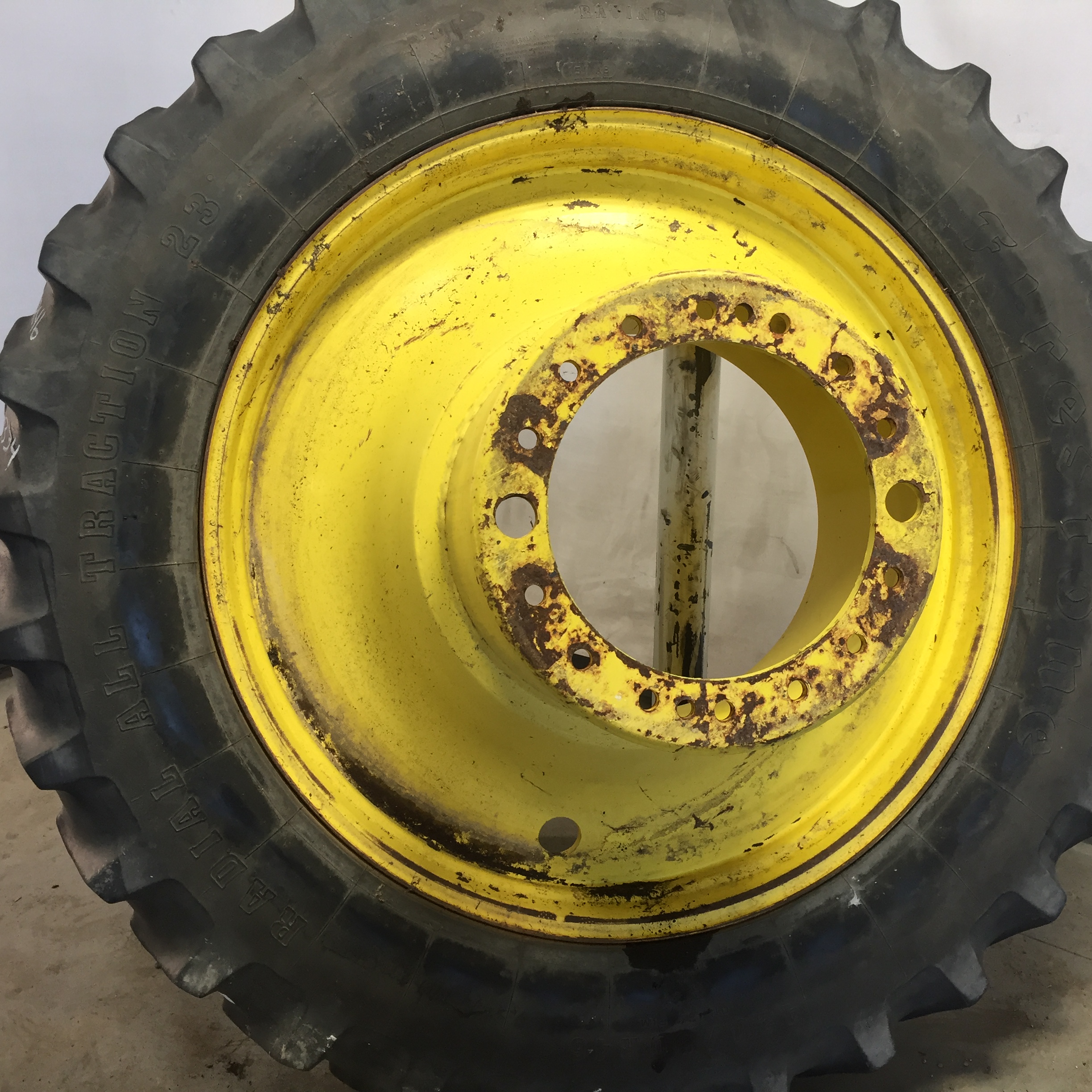 46''D x 13''W Straddle Dual Wheel WT007334