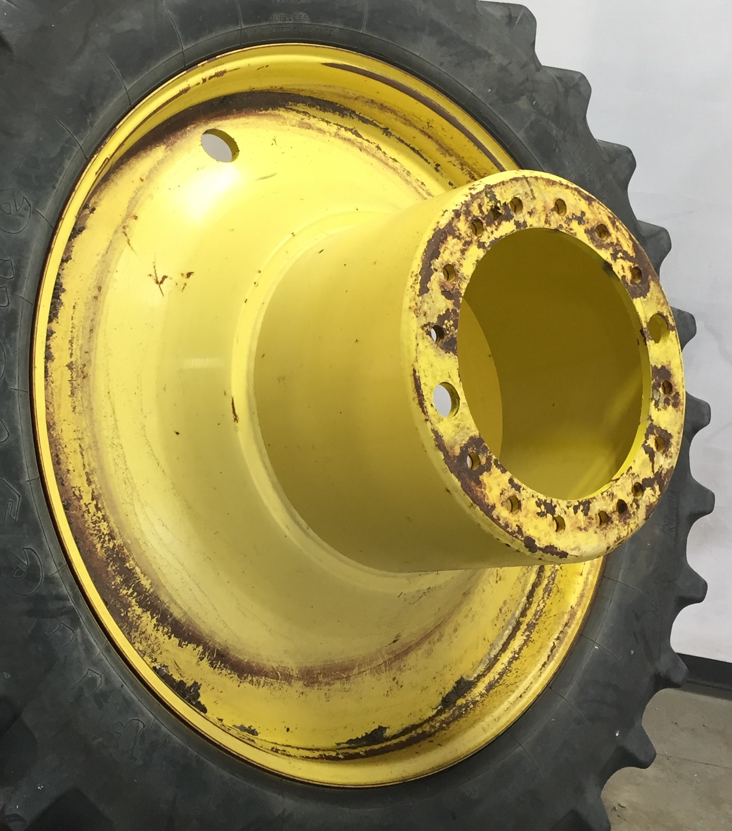 46''D x 13''W Straddle Dual Wheel WT007335