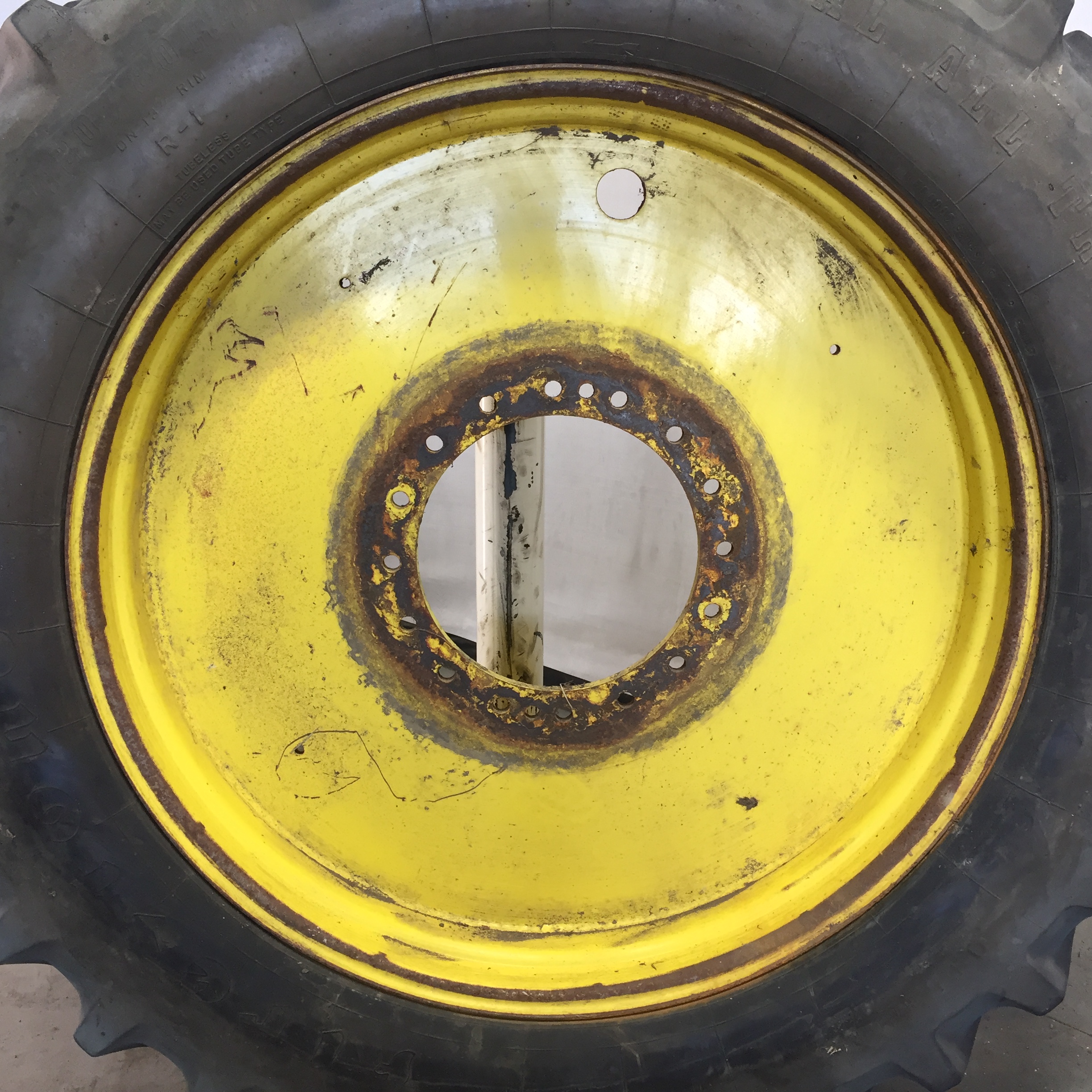 46''D x 13''W Flat Plate Wheel WT007337