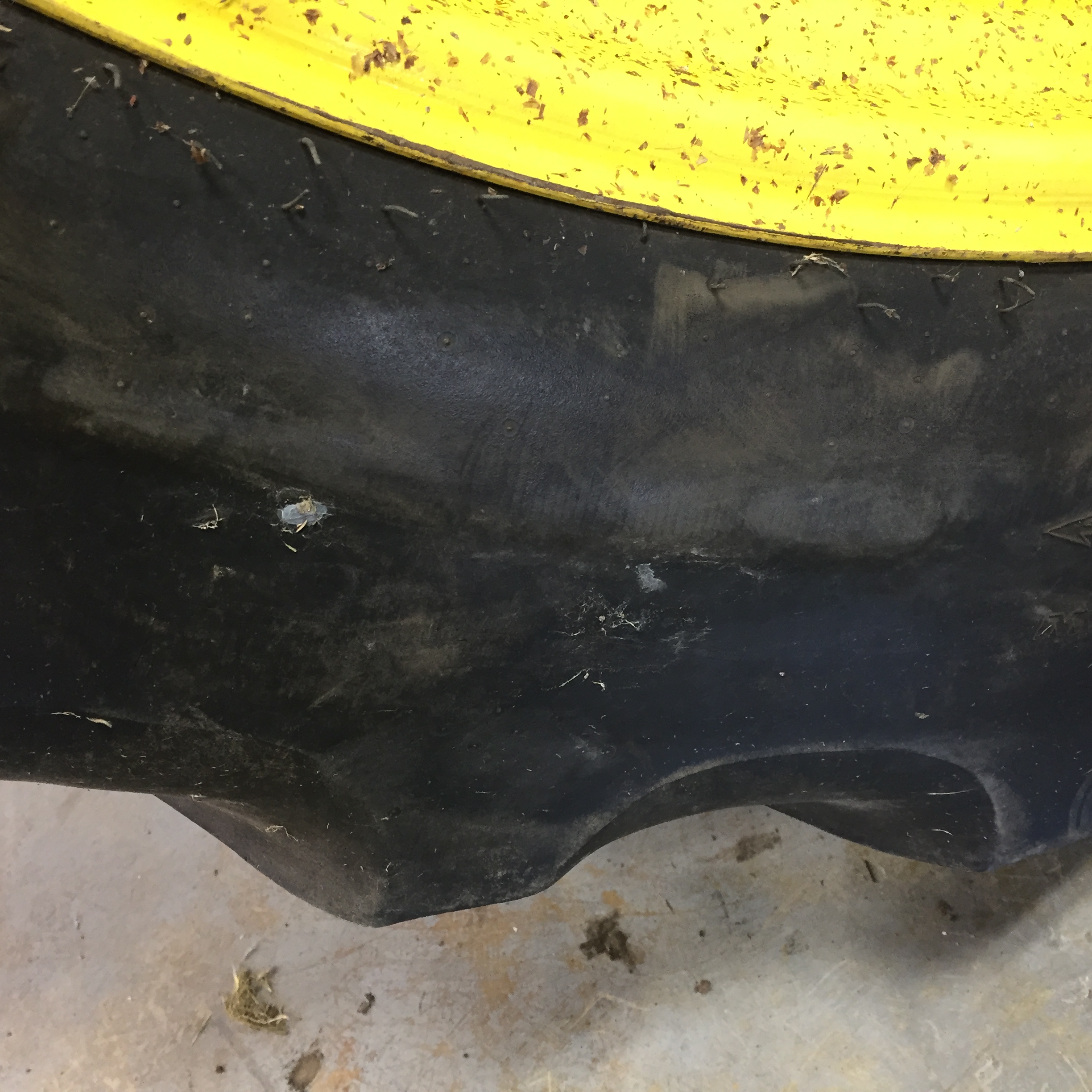 380/90R50 Goodyear Farm DT800 Optitrac R-1W Tire RT007340