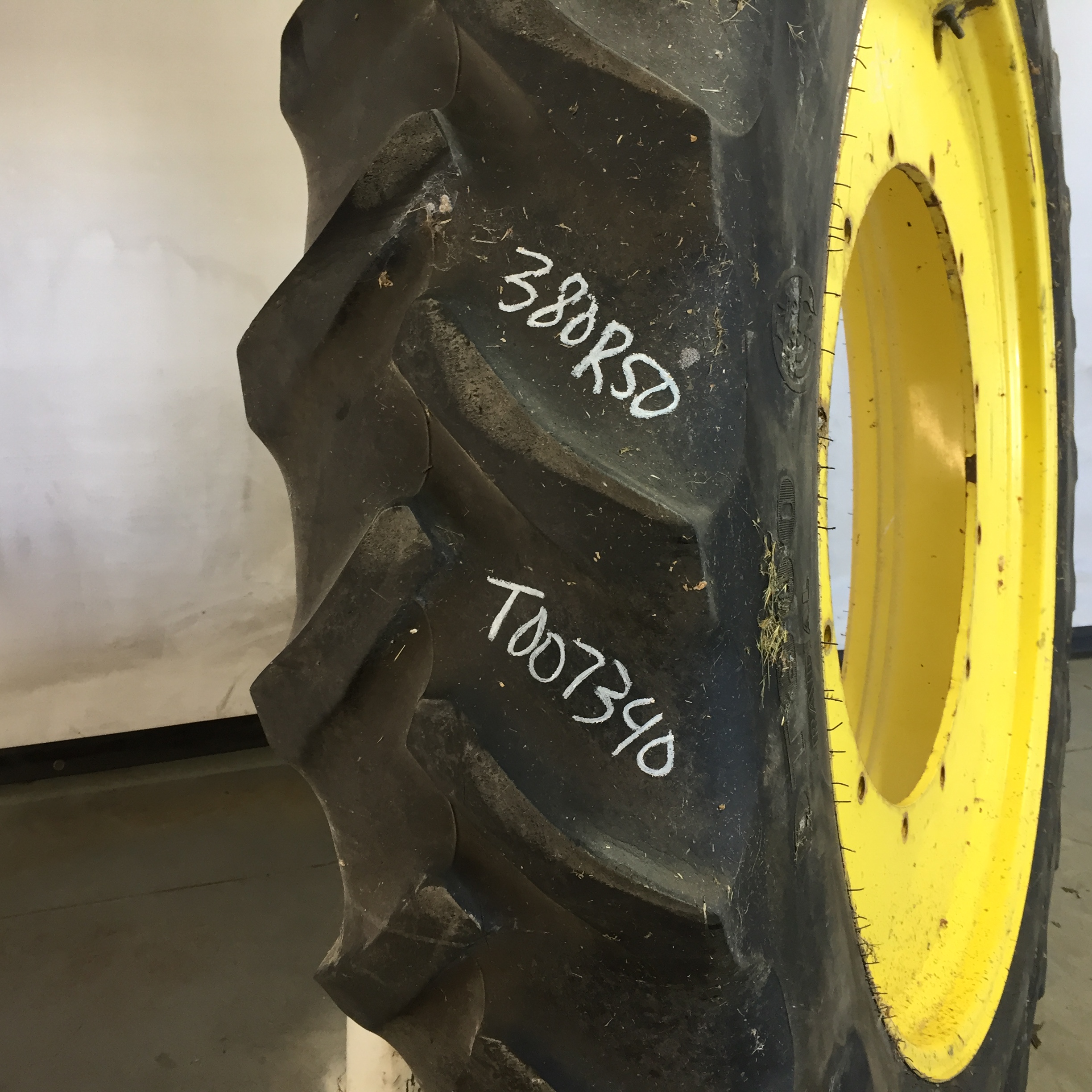 380/90R50 Goodyear Farm DT800 Optitrac R-1W Tire RT007340