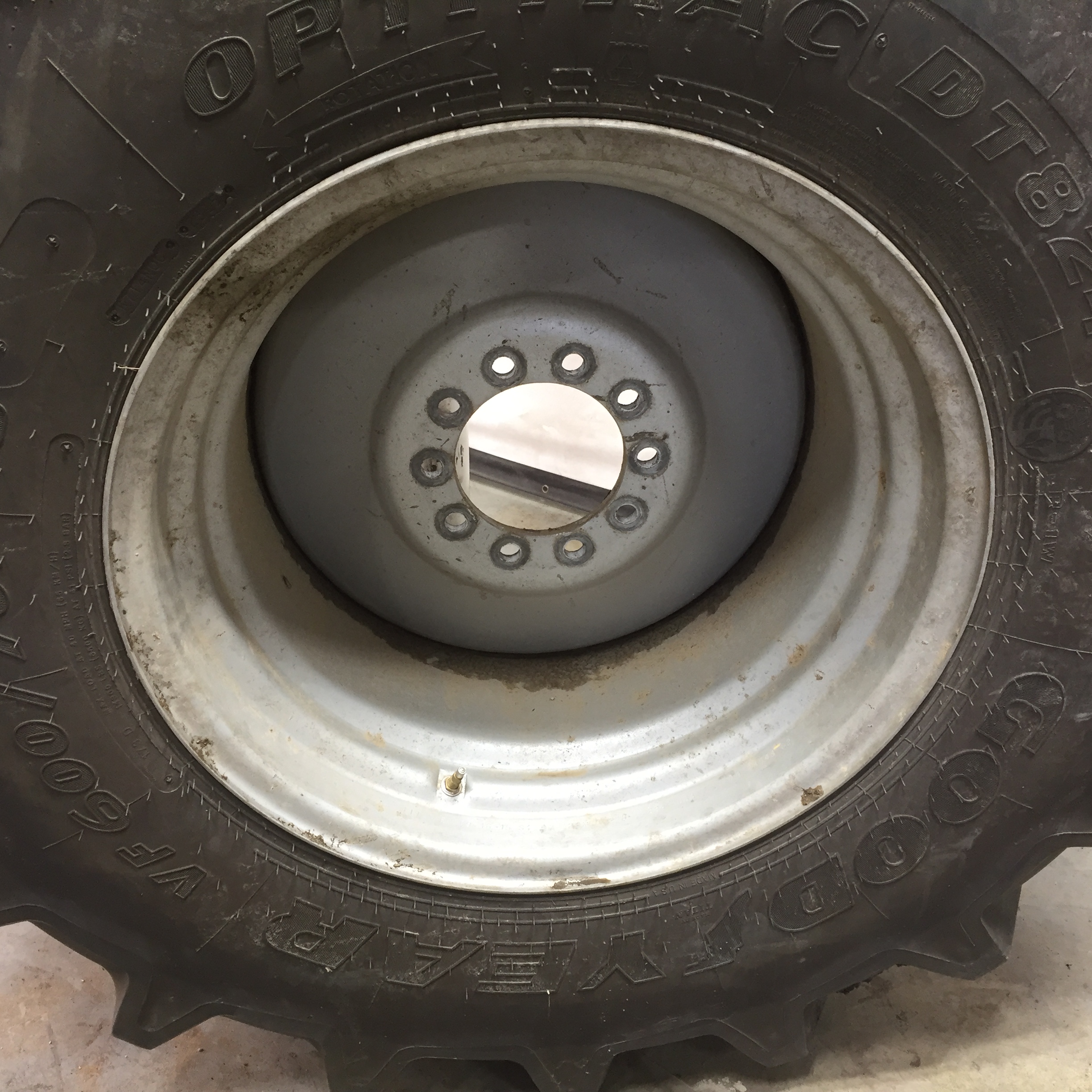 28''D x 18''W Formed Plate Wheel WT007404