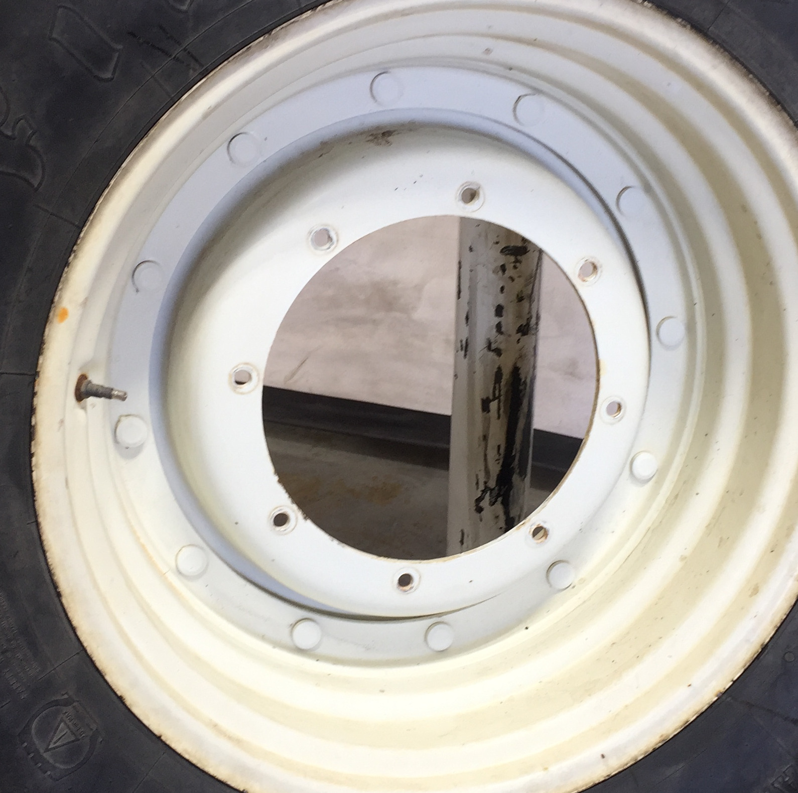 30'' Stub Disc Rim Center WT007394CTR