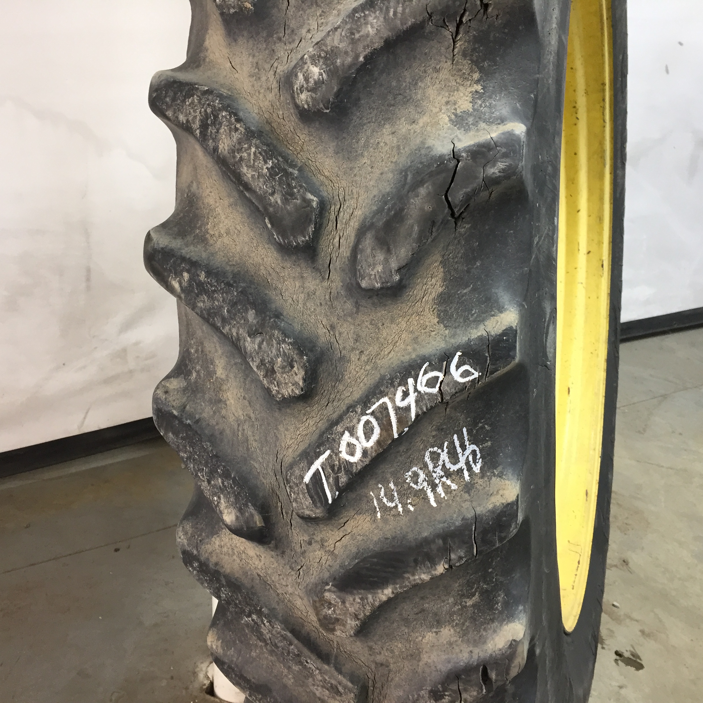 14.9/R46 Goodyear Farm Dyna Torque Radial R-1 Tire RT007466
