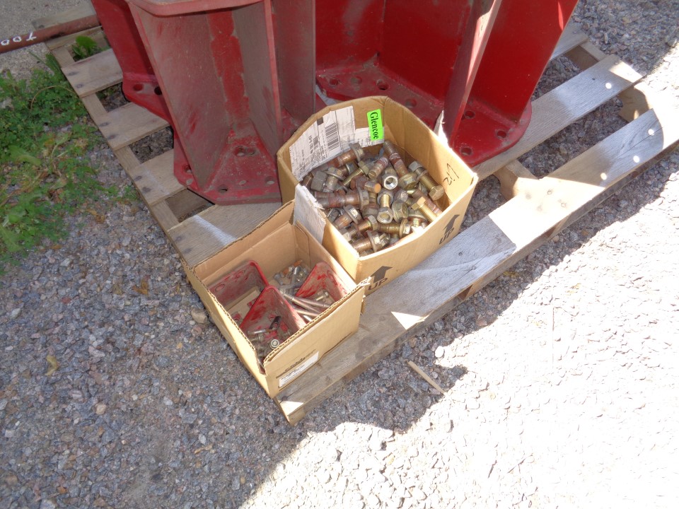 Combine Frame Extension, w/Shafts, Hdw & Truss Rod, Includes Ladder Ext. Combine Frame Extension T003491