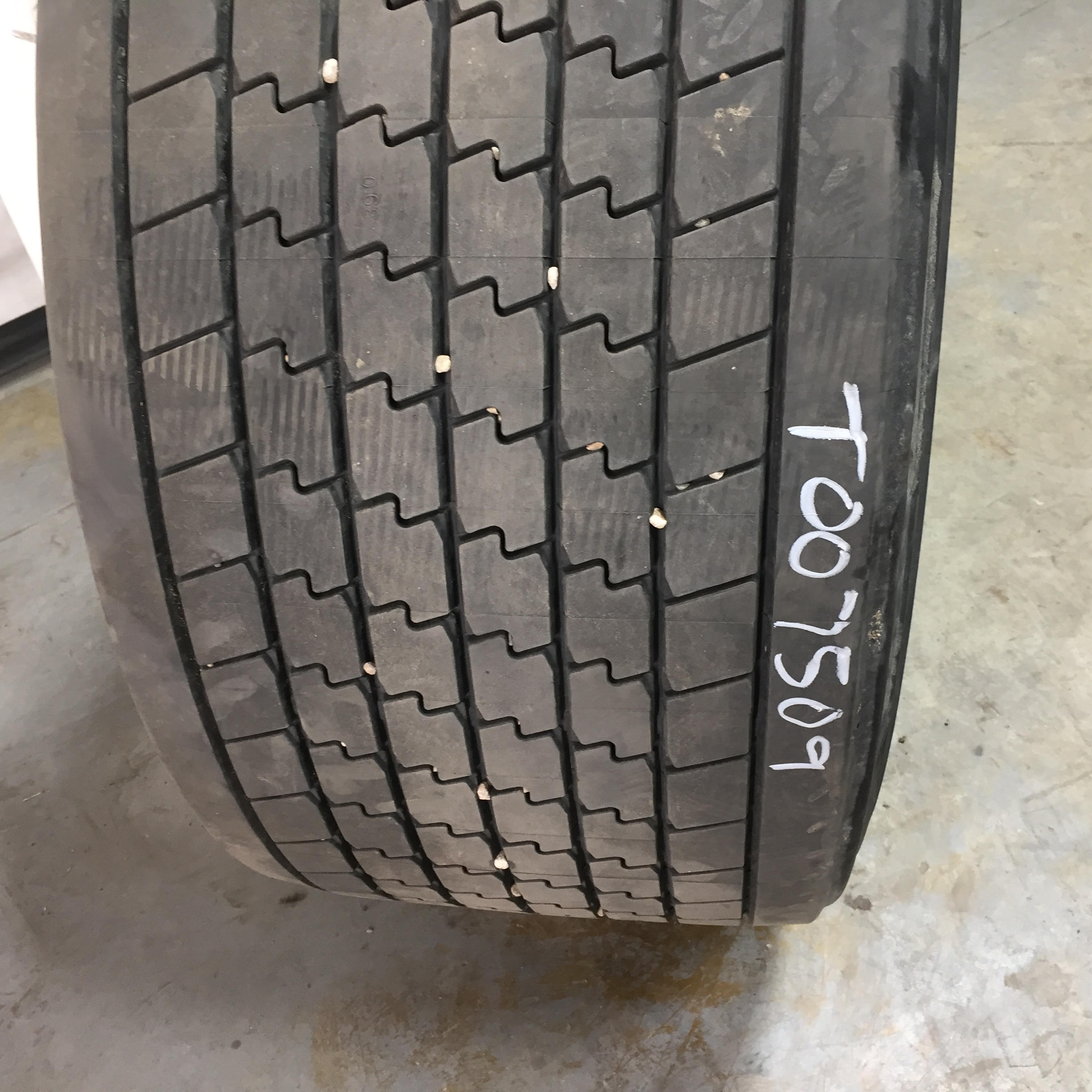 445/55R22.5 Miscellaneous Medium Truck Tire RT007509