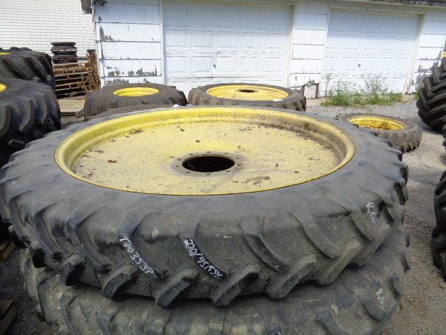 270/95R54 Michelin XM25 R-1 Tire RT003539