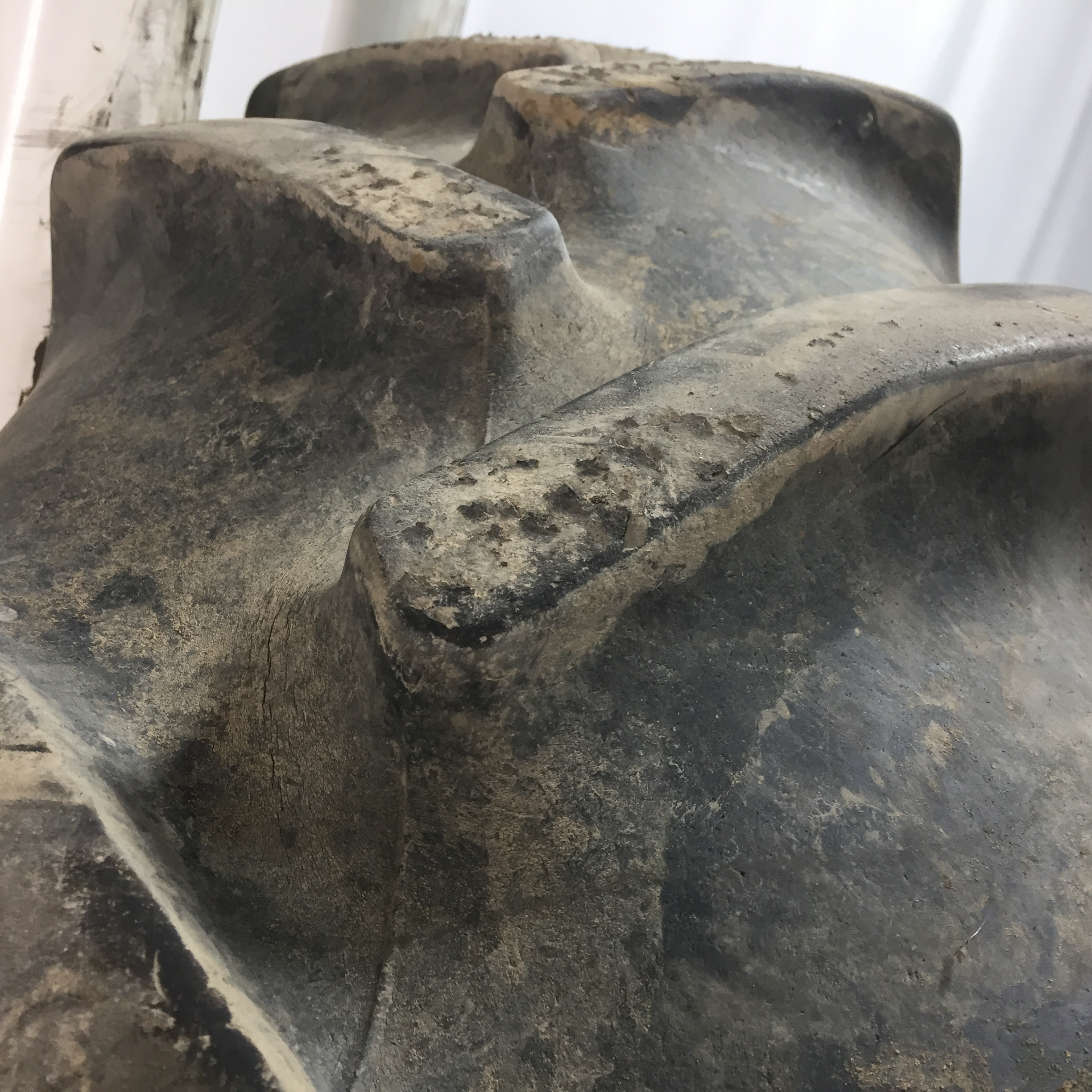 380/90R54 Goodyear Farm DT800 Super Traction R-1W Tire 007795