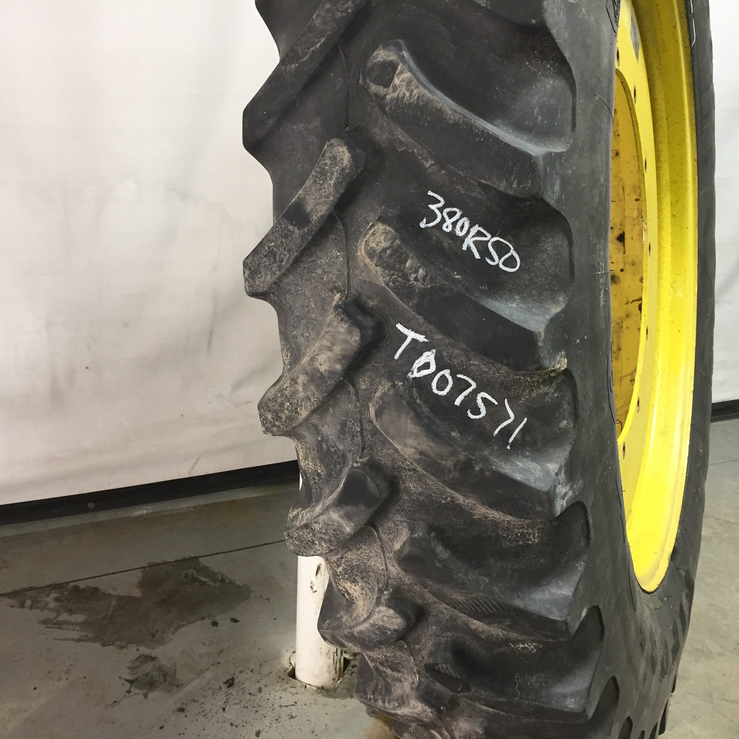 380/105R50 Firestone Radial 9100 R-1 Tire RT007571