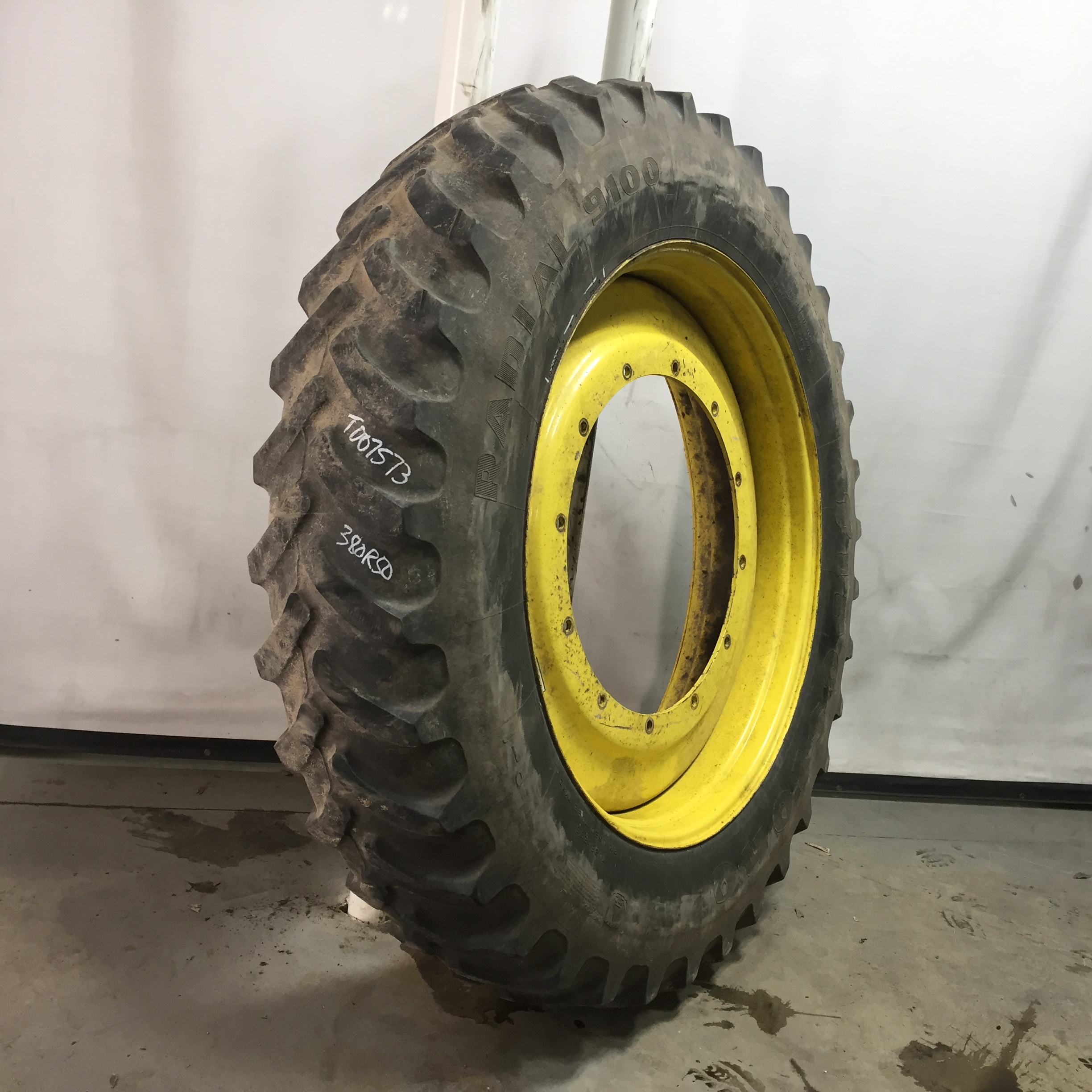 50''D x 13''W Stub Disc Sprayer Wheel WT007573