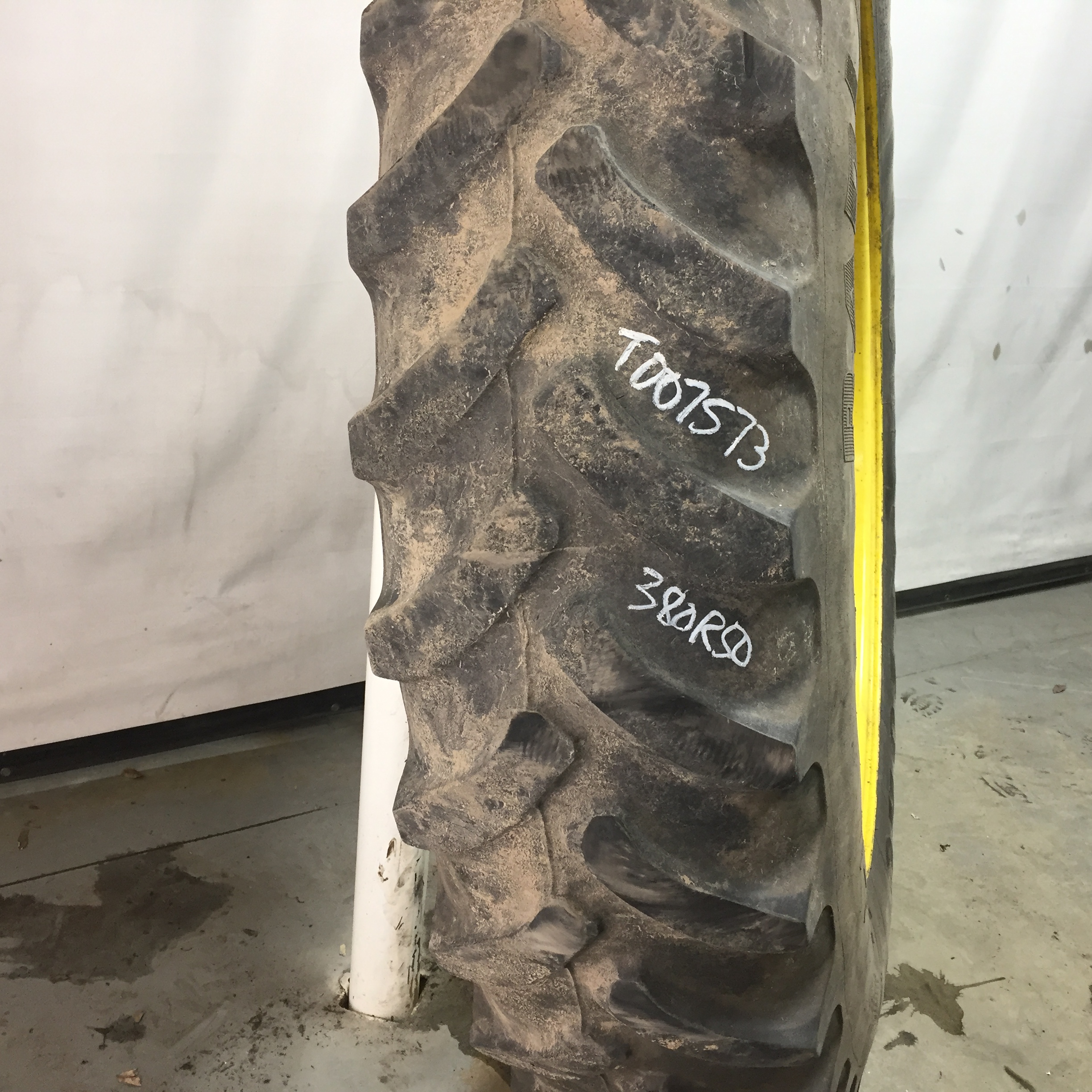 380/105R50 Firestone Radial 9100 R-1 Tire RT007573