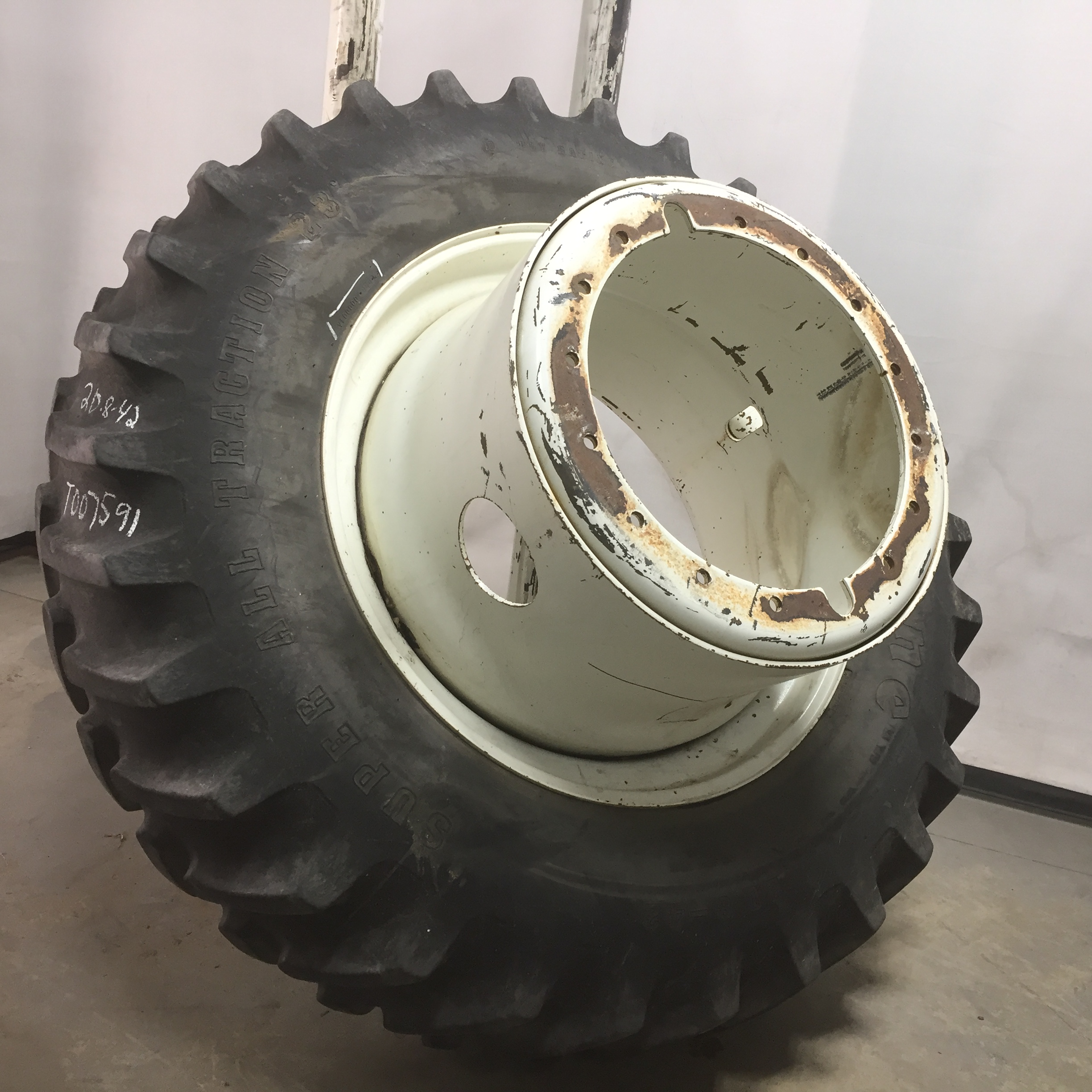 42''D x 18''W Tiger Planetary Drive Dual Wheel WT007591