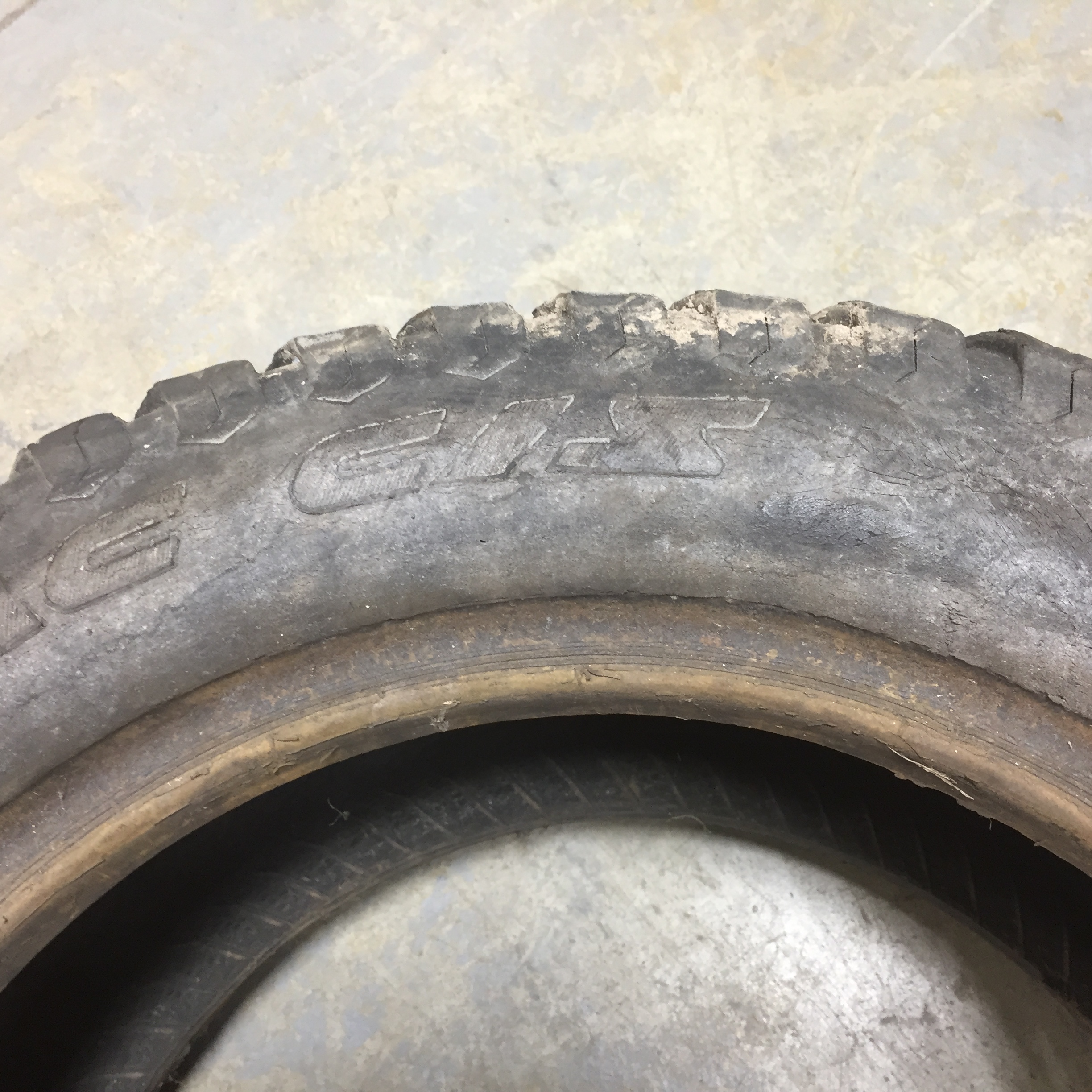 24/8.50-14 Titan Farm Multi Trac C/S HF-1 Tire T007592