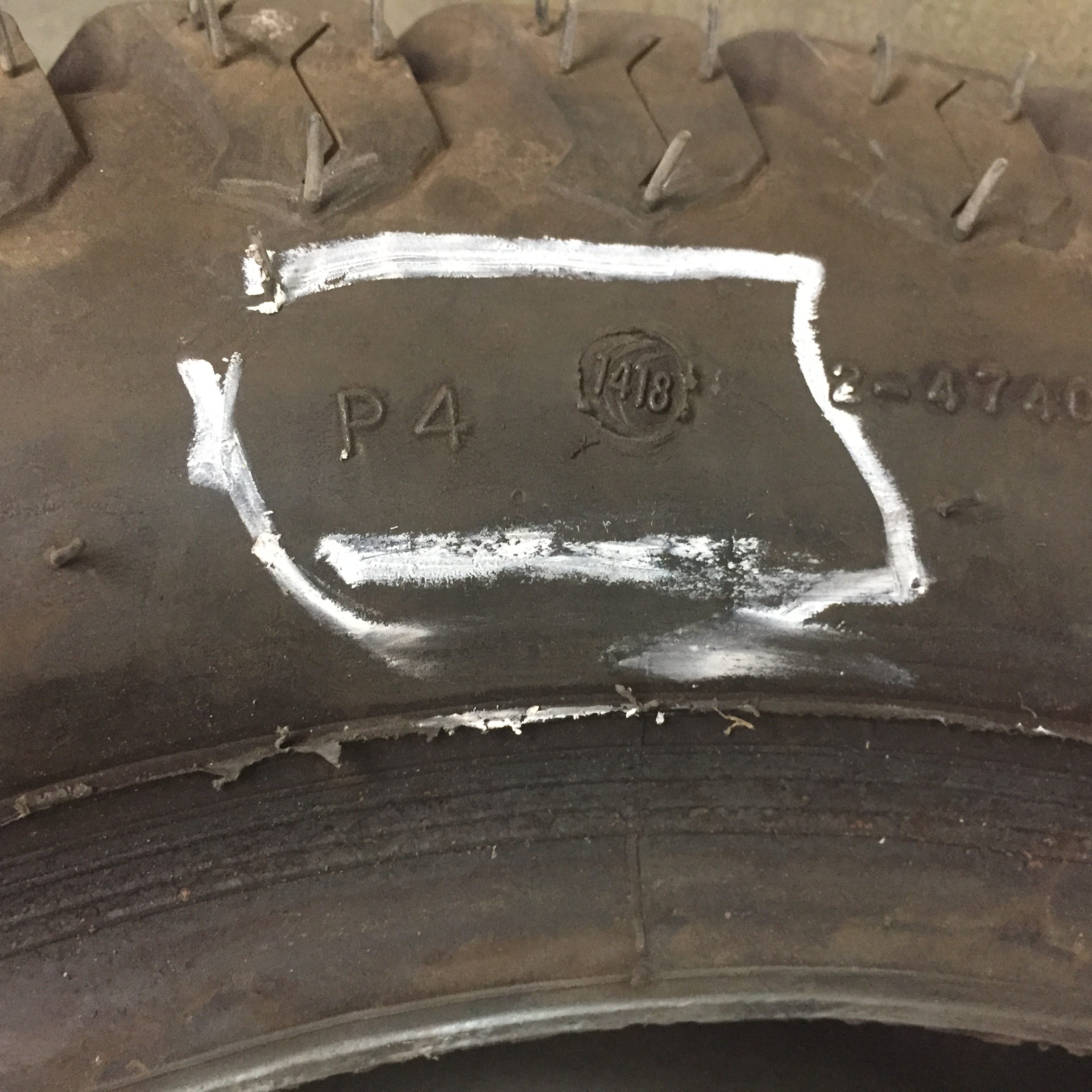 24/8.50-14 Carlisle Multi Trac C/S HF-1 Tire T007593