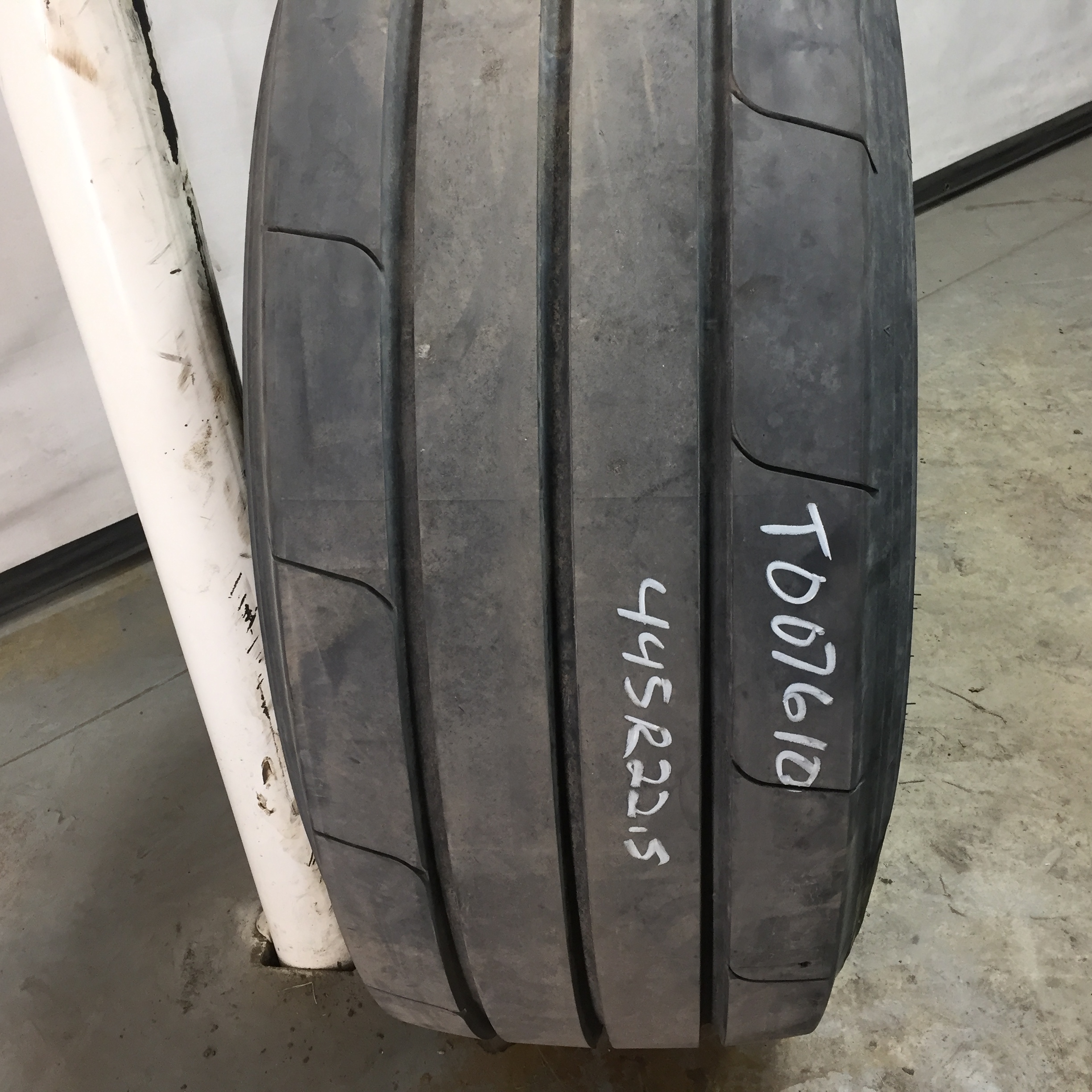 445/65R22.5 Firestone Destination Farm I-1 Tire T007610