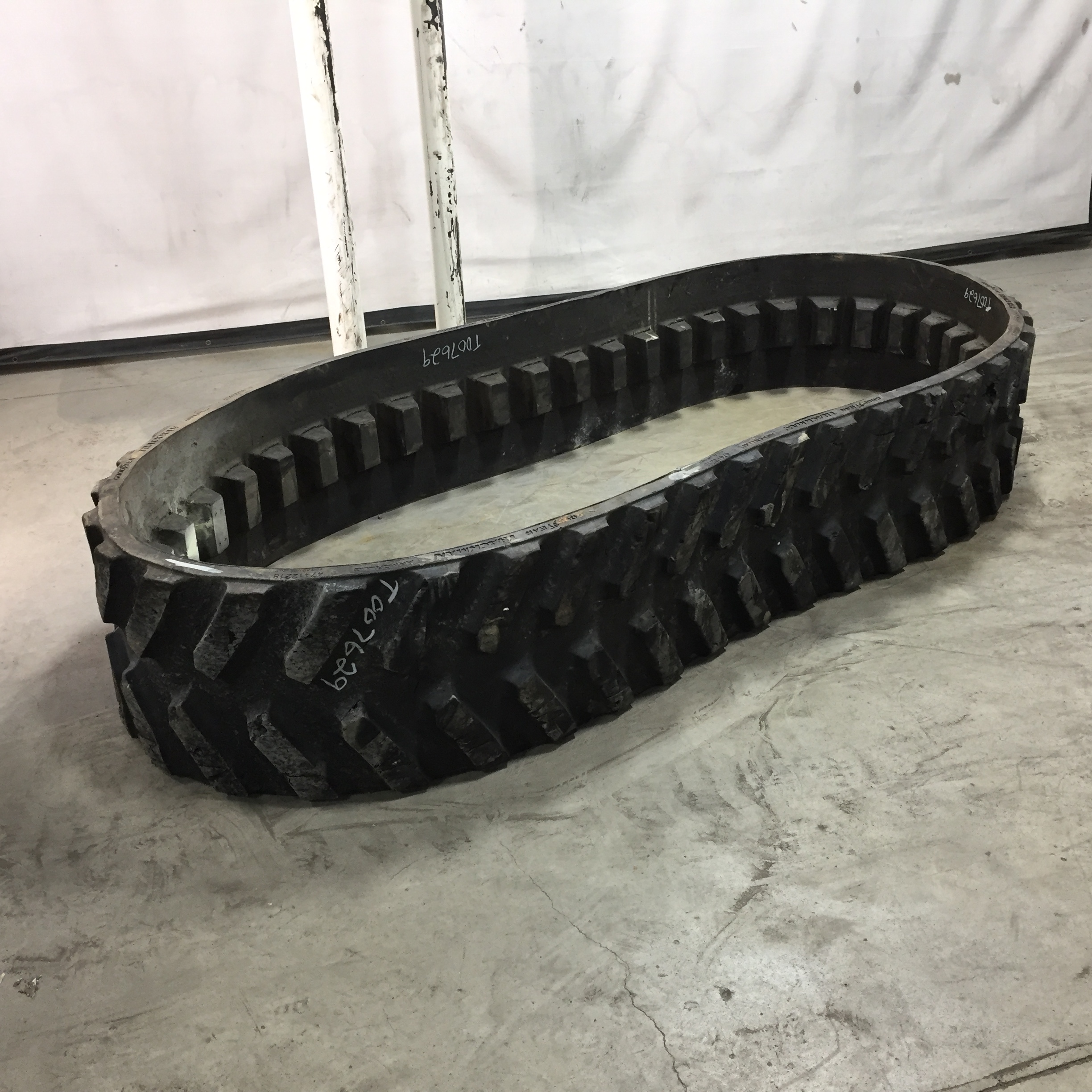 18'' Goodyear Trackman Track for Case IH Rowtrac T007629