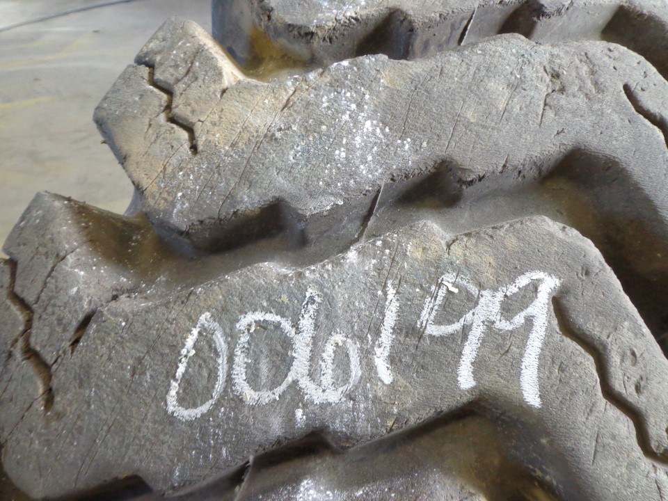 14.00/-24 American Farmer (STA) American Contractor XT-3 Rock Service E-3/L-3 Tire 006199-Z