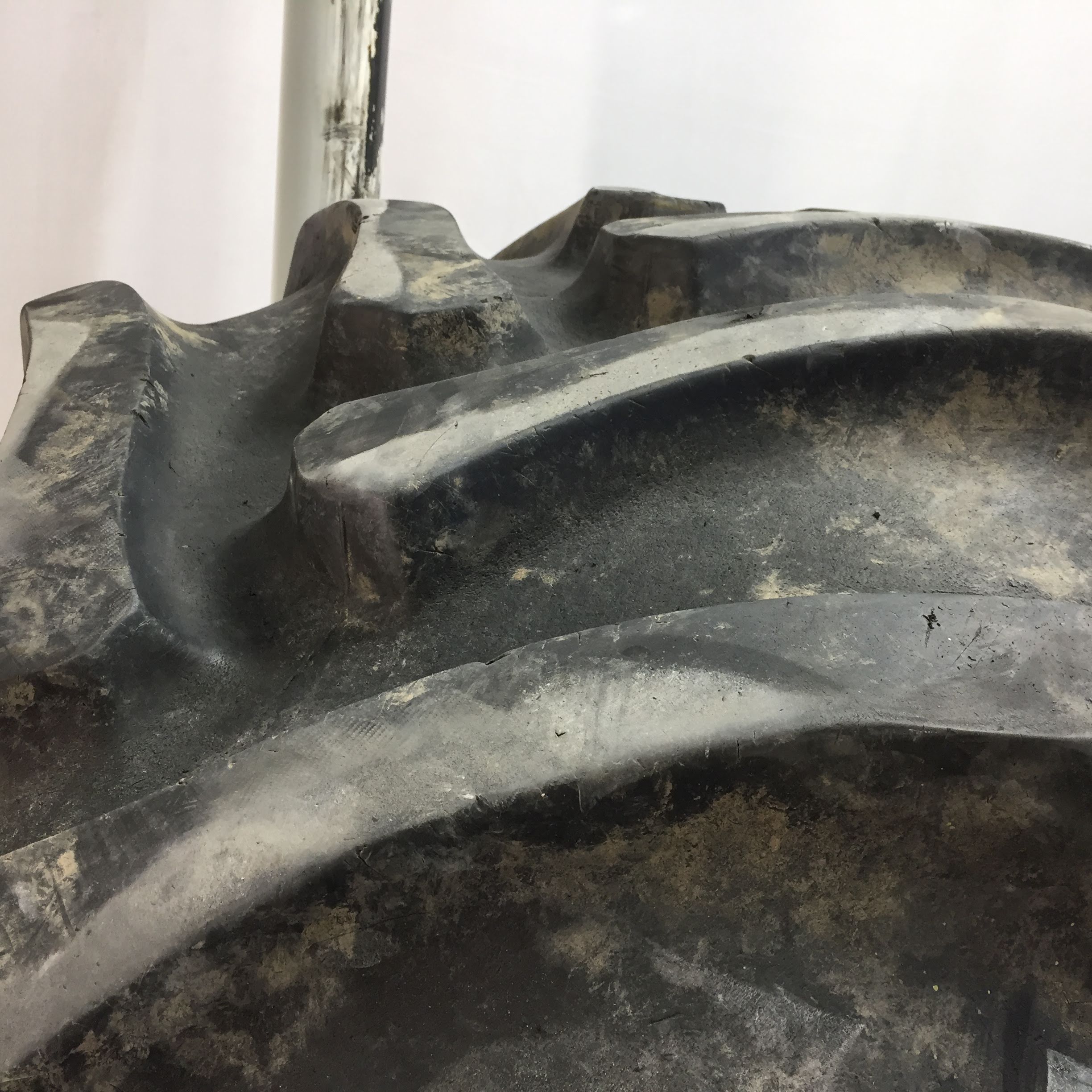 800/65R32 Firestone Radial All Traction DT R-1W Tire 007755