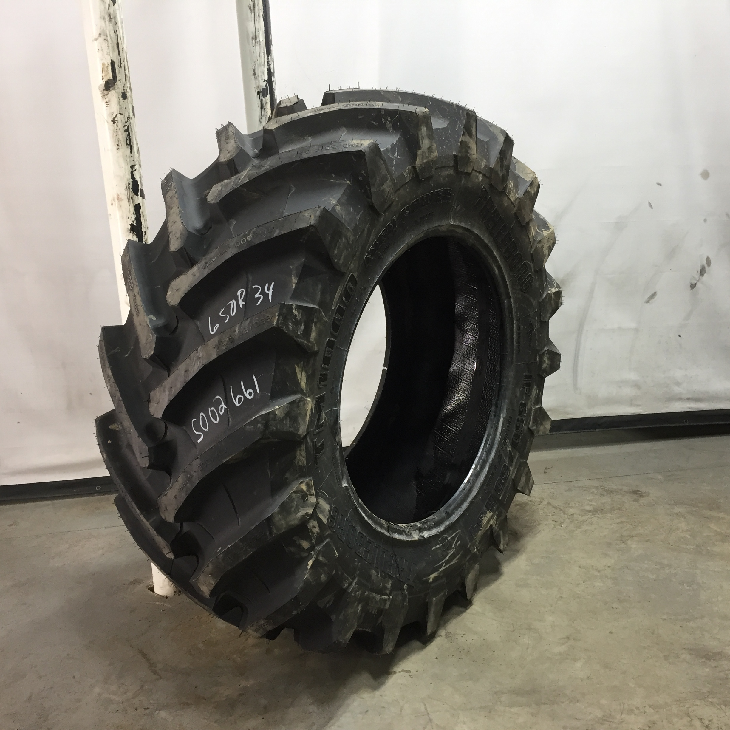 650/60R34 Trelleborg TM1000 High Power R-1W Tire S002661
