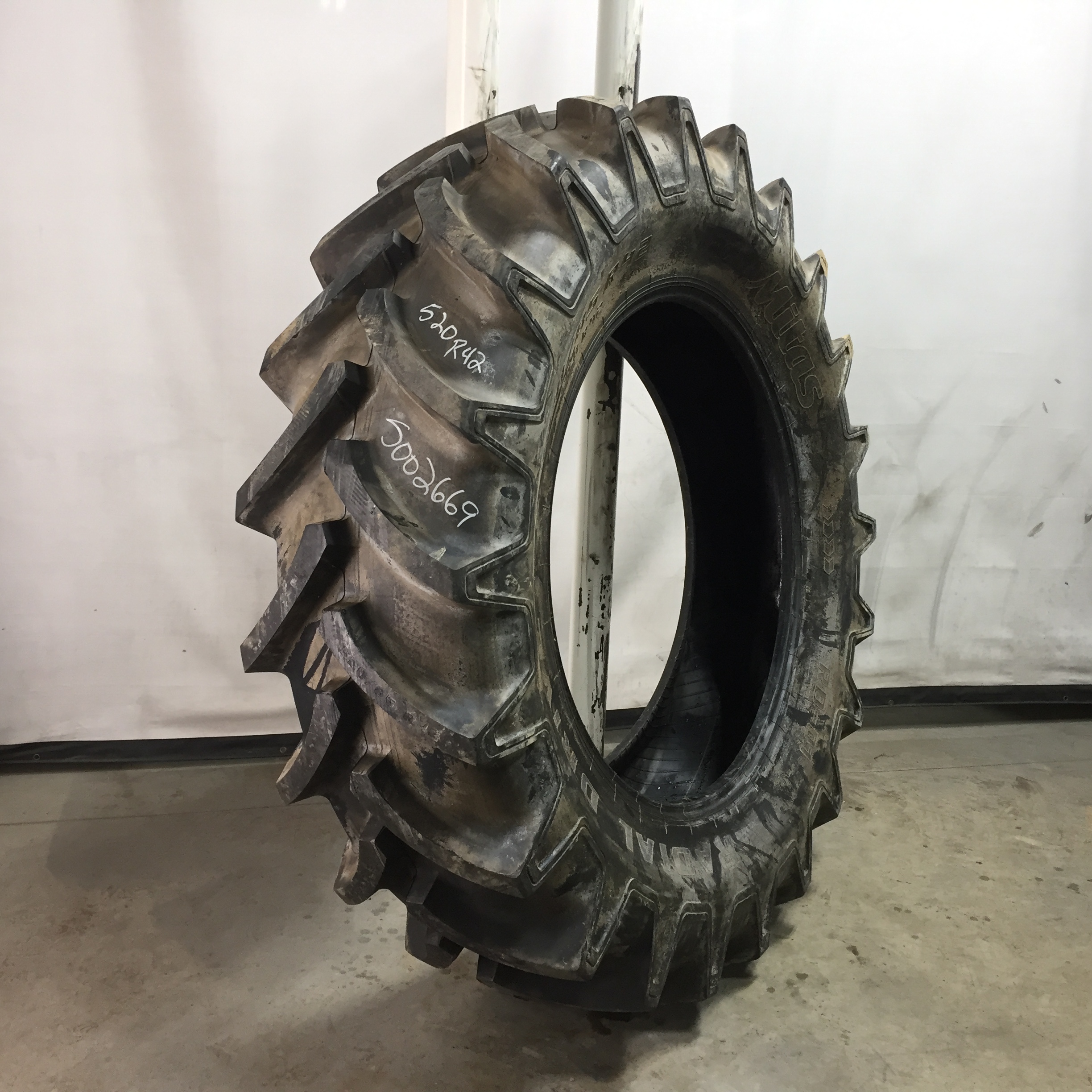 520/85R42 Mitas AC85 Radial R-1W Tire S002669