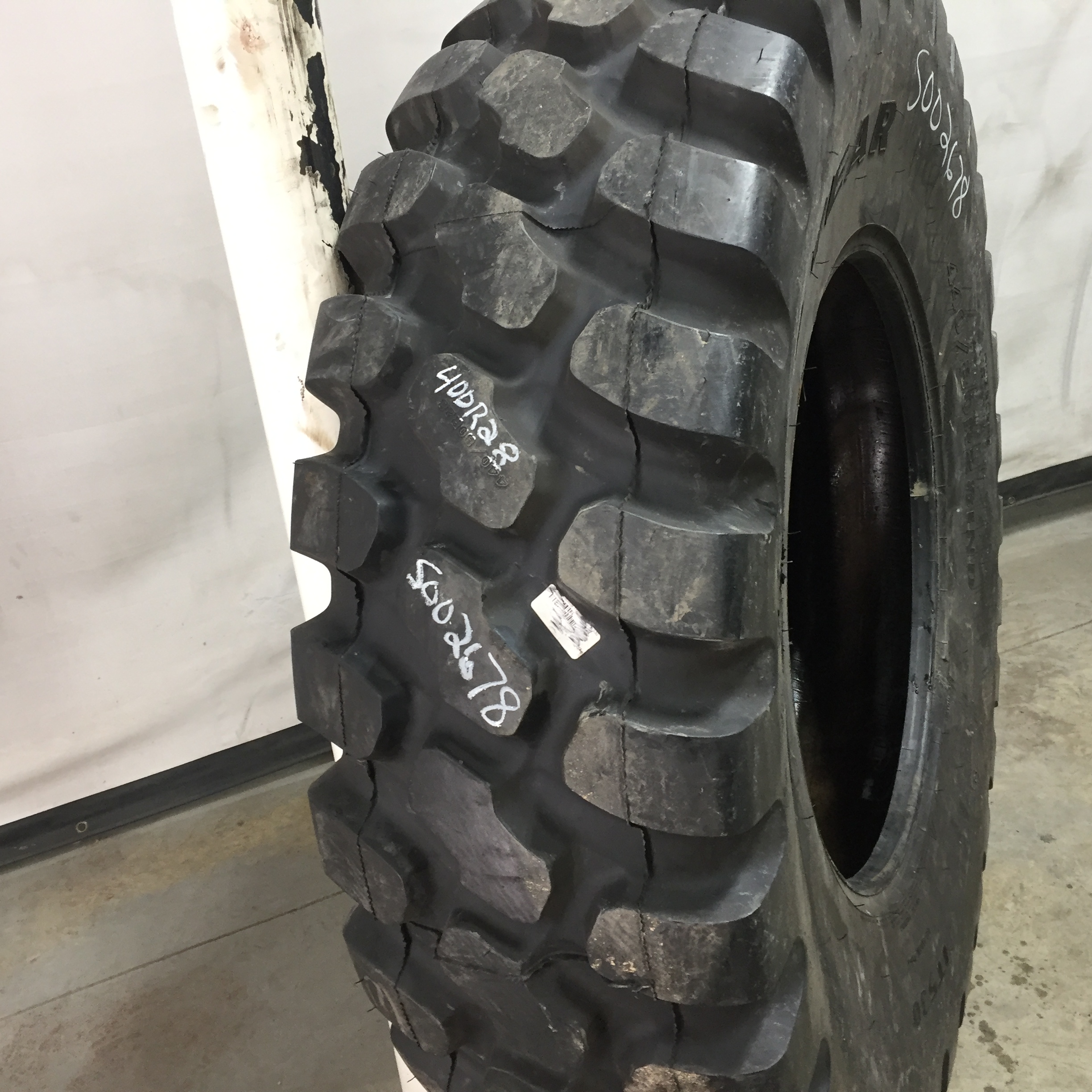 440/80R28 Goodyear Farm Radial IT530 R-4 Tire S002678