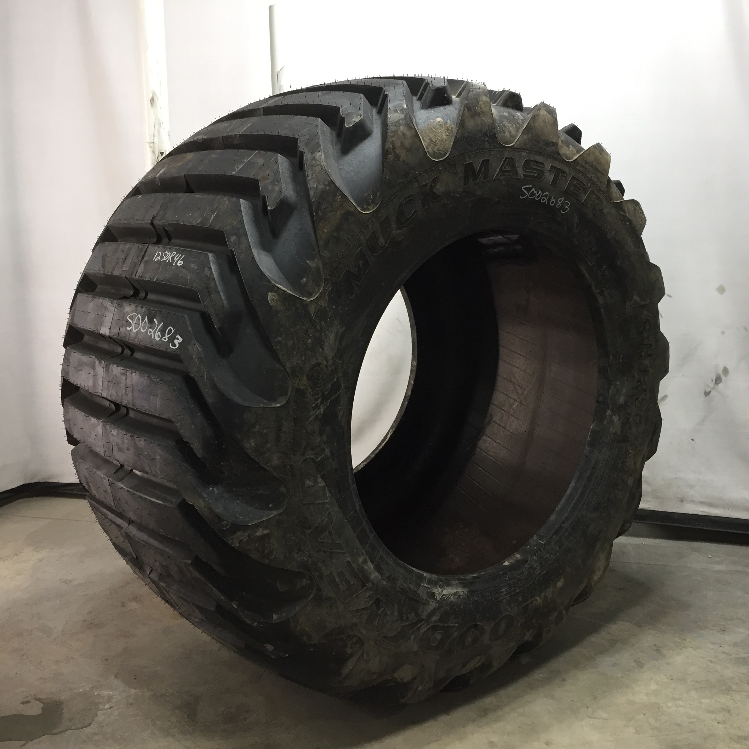 1250/40R46 Goodyear Farm Muck Master Radial R-1 Tire S002683