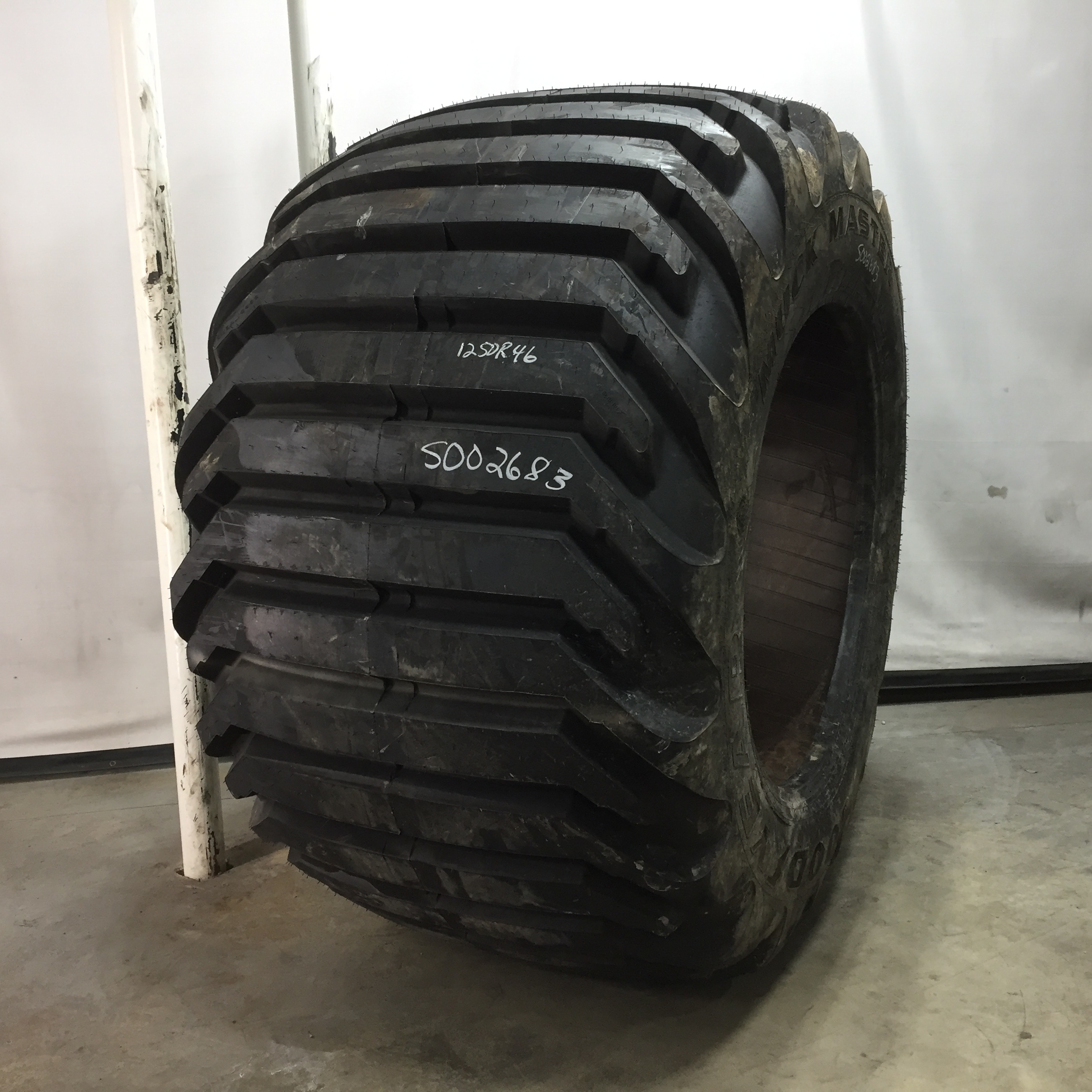 1250/40R46 Goodyear Farm Muck Master Radial R-1 Tire S002683