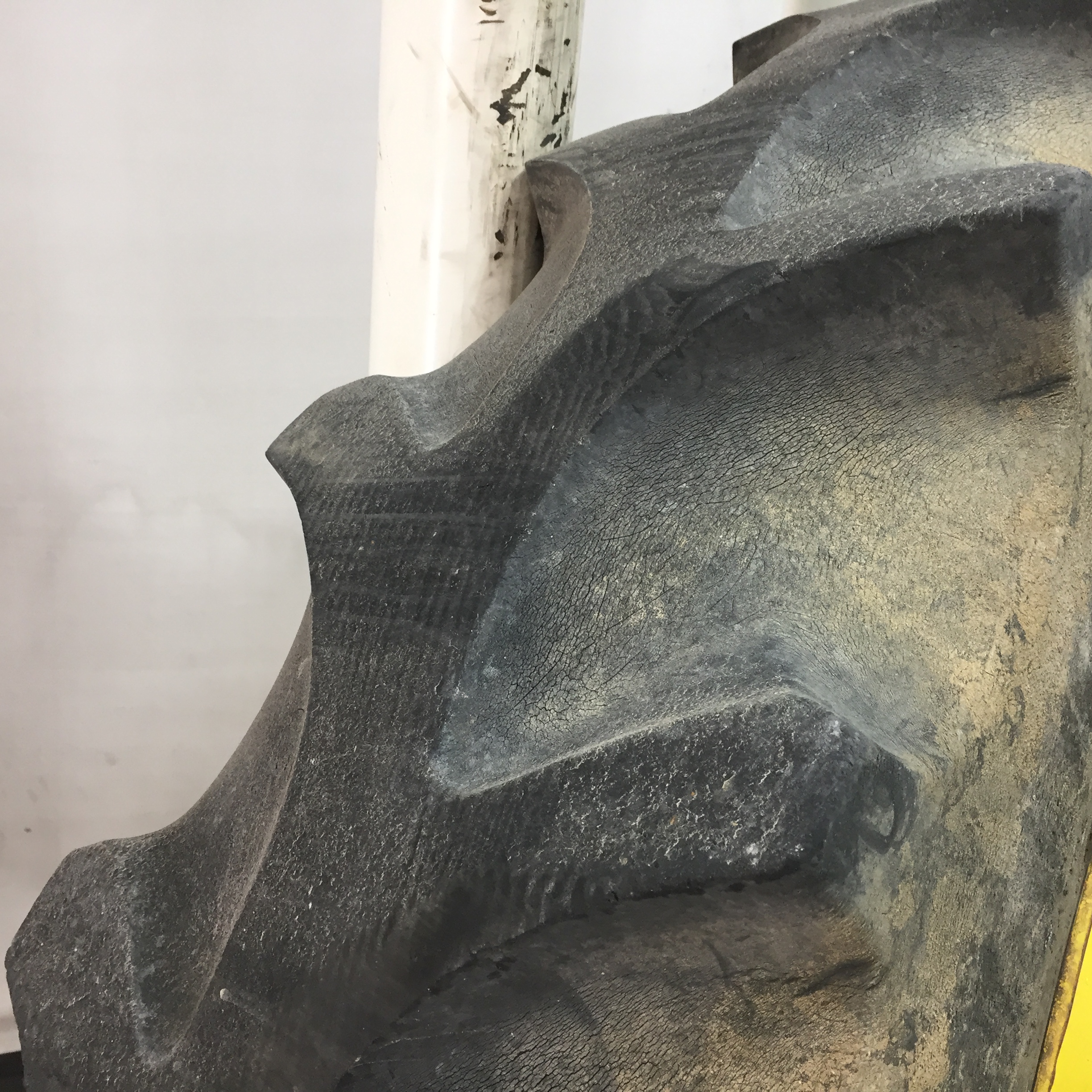 13.6/-46 Firestone Champion Spade Grip R-2 Stub Disc (groups of 2 bolts) Tire-Wheel Assembly T007650