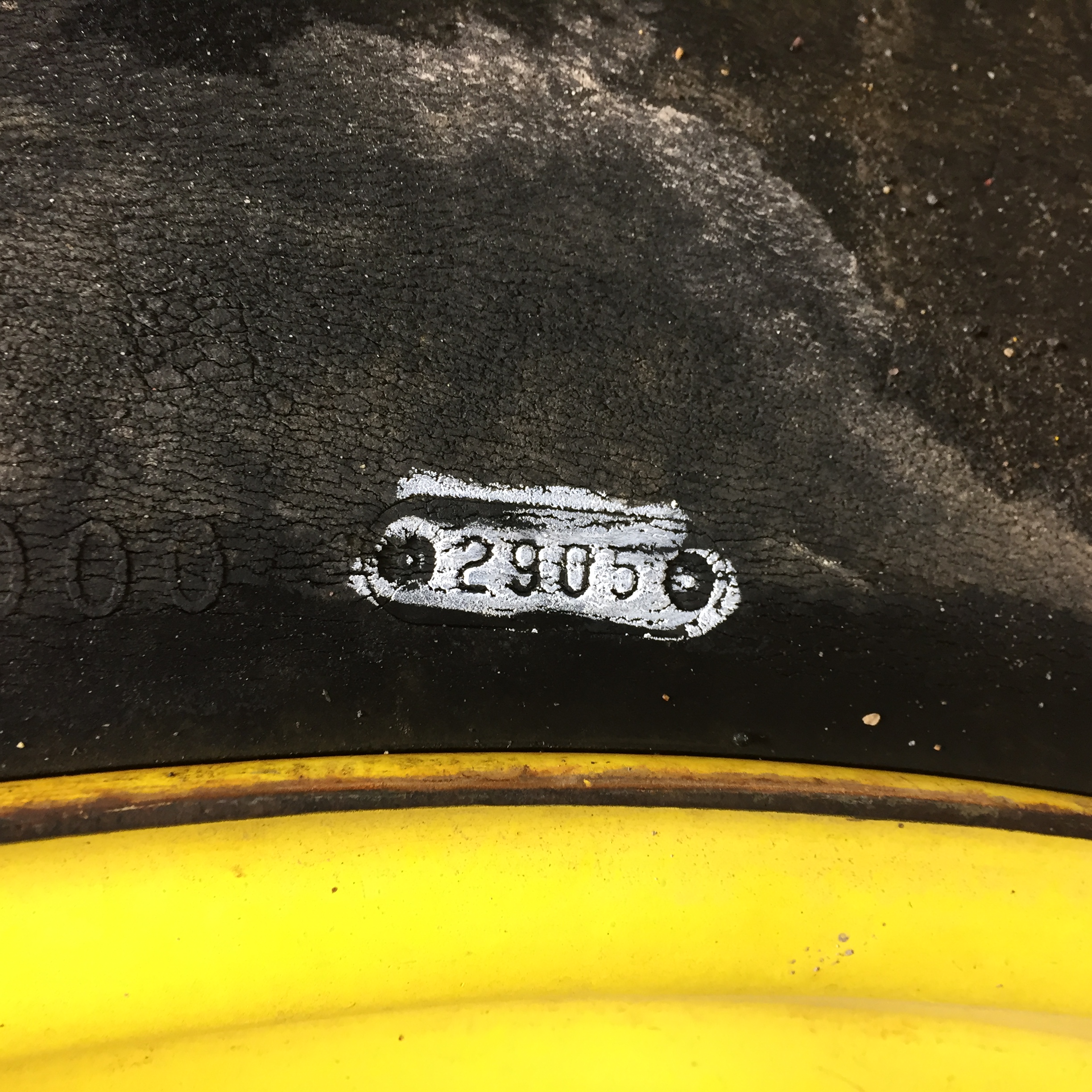 13.6/-46 Firestone Champion Spade Grip R-2 Stub Disc (groups of 2 bolts) Tire-Wheel Assembly T007650