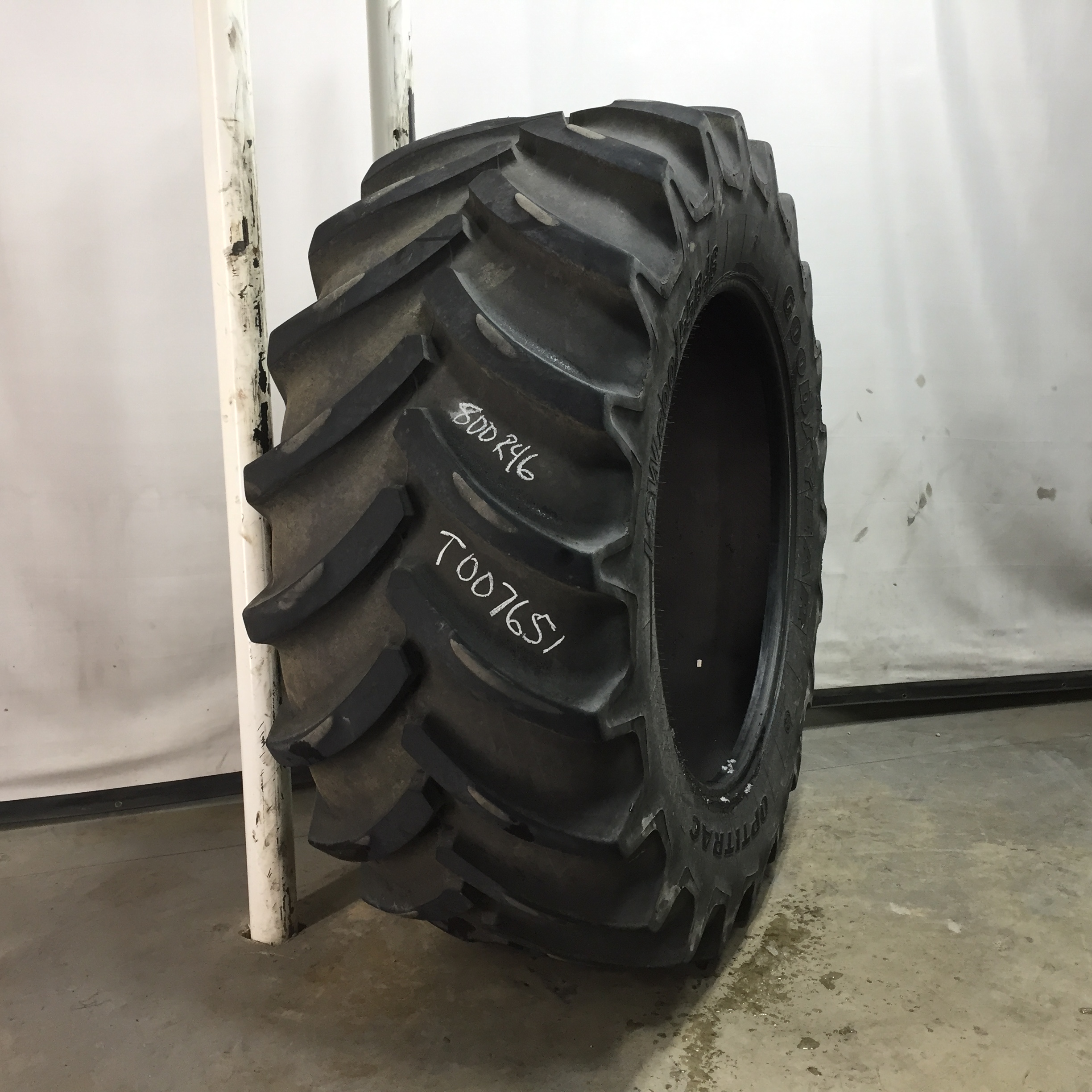 800/55R46 Goodyear Farm DT830 Optitrac R-1W Tire T007651