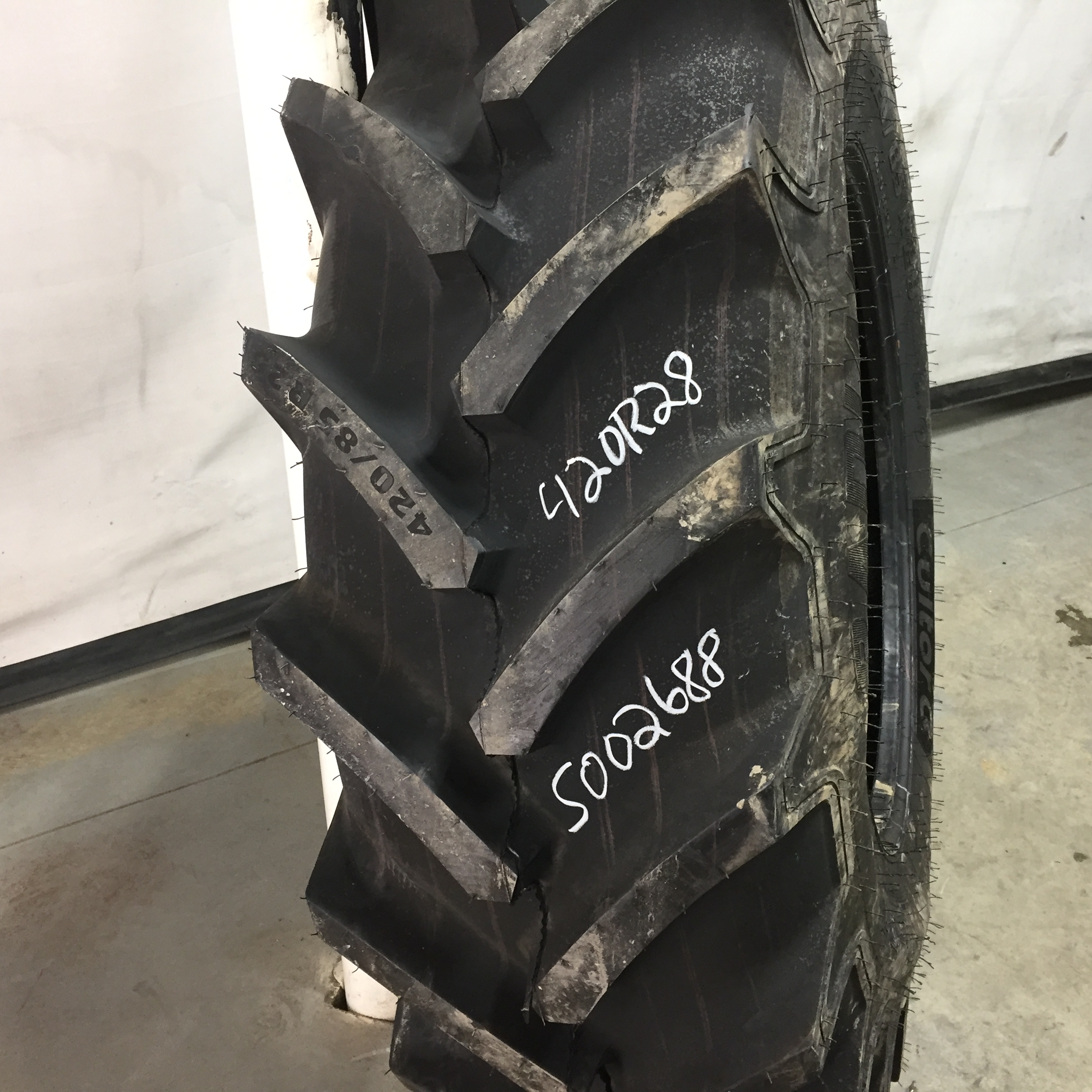 420/85R28 Cultor RD-01 R-1W Tire S002688