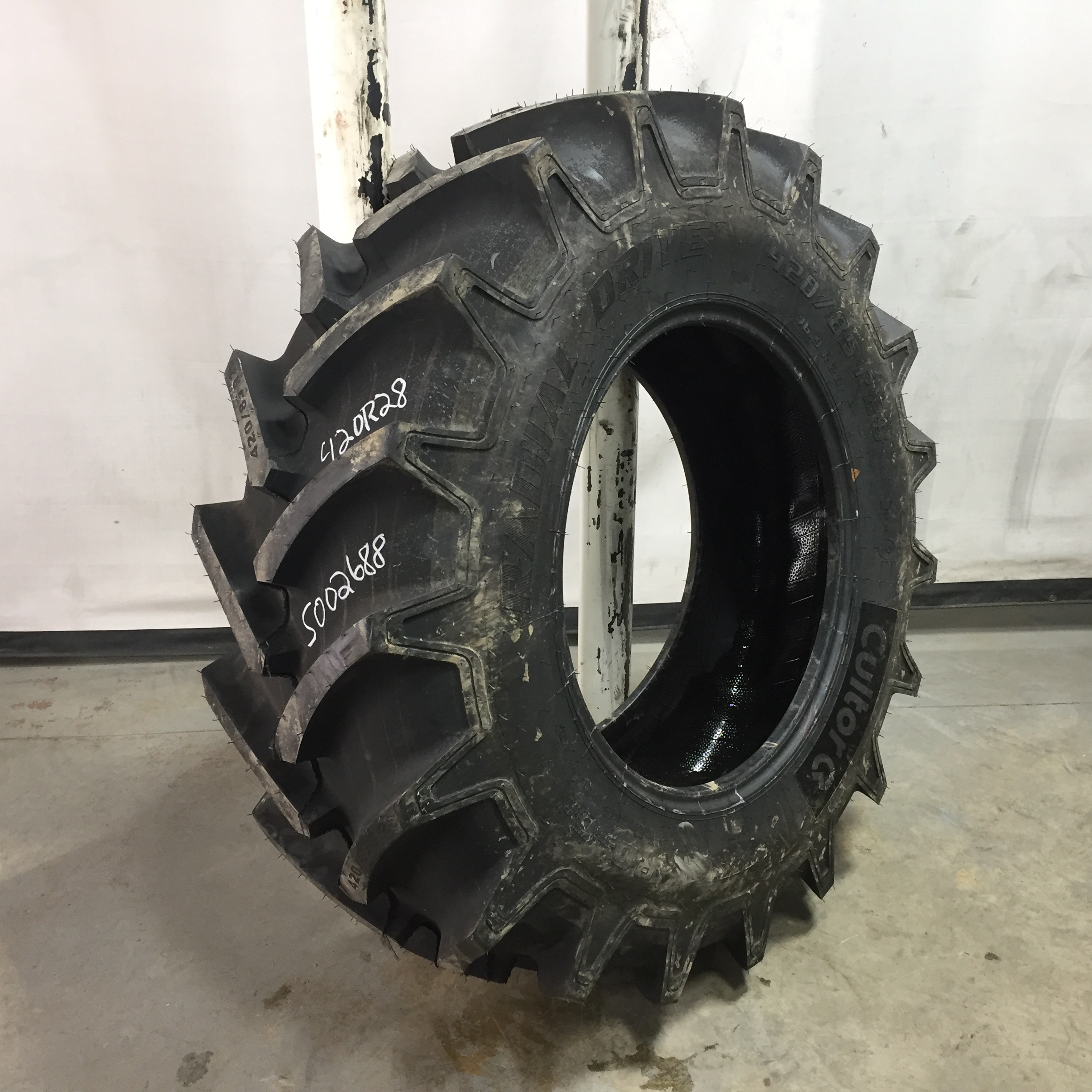 420/85R28 Cultor RD-01 R-1W Tire S002688
