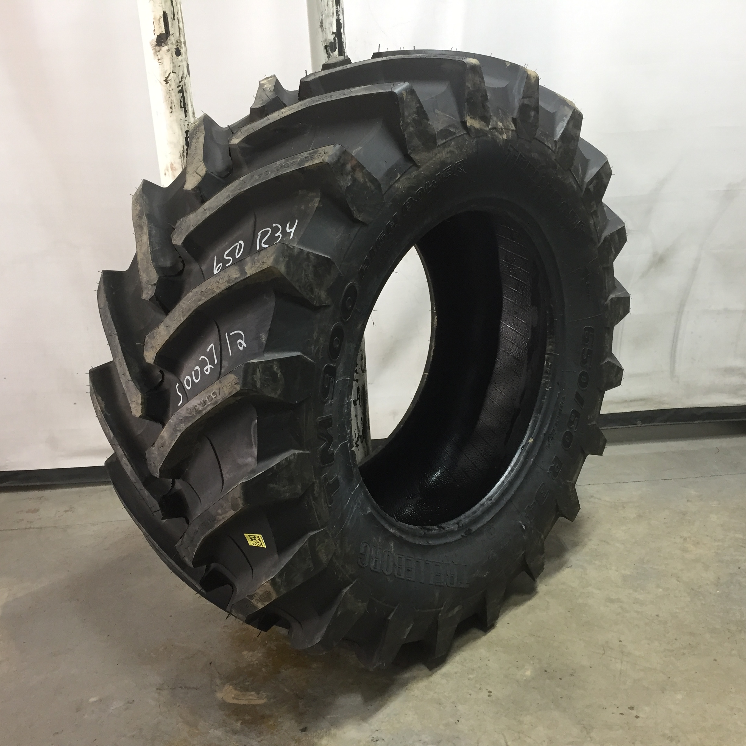 650/60R34 Trelleborg TM900 High Power R-1W Tire S002712