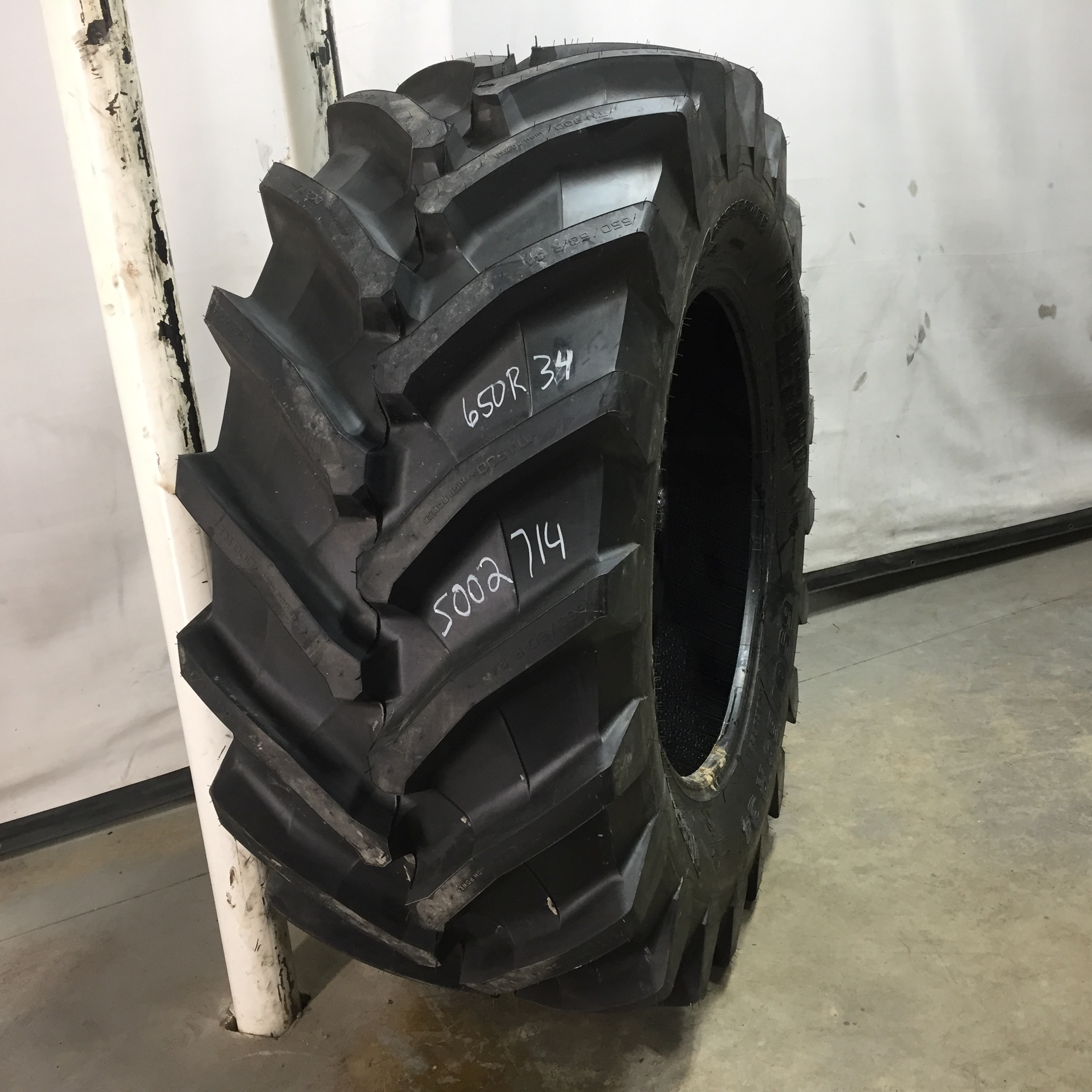 650/60R34 Trelleborg TM900 High Power R-1W Tire S002714