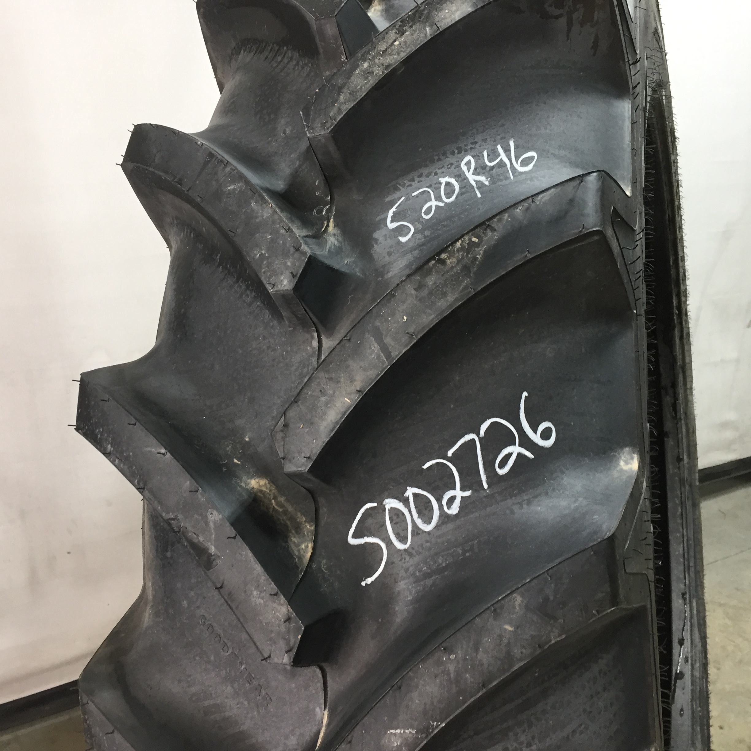 520/75R46 Goodyear Farm Optitrac R-1W Tire S002726