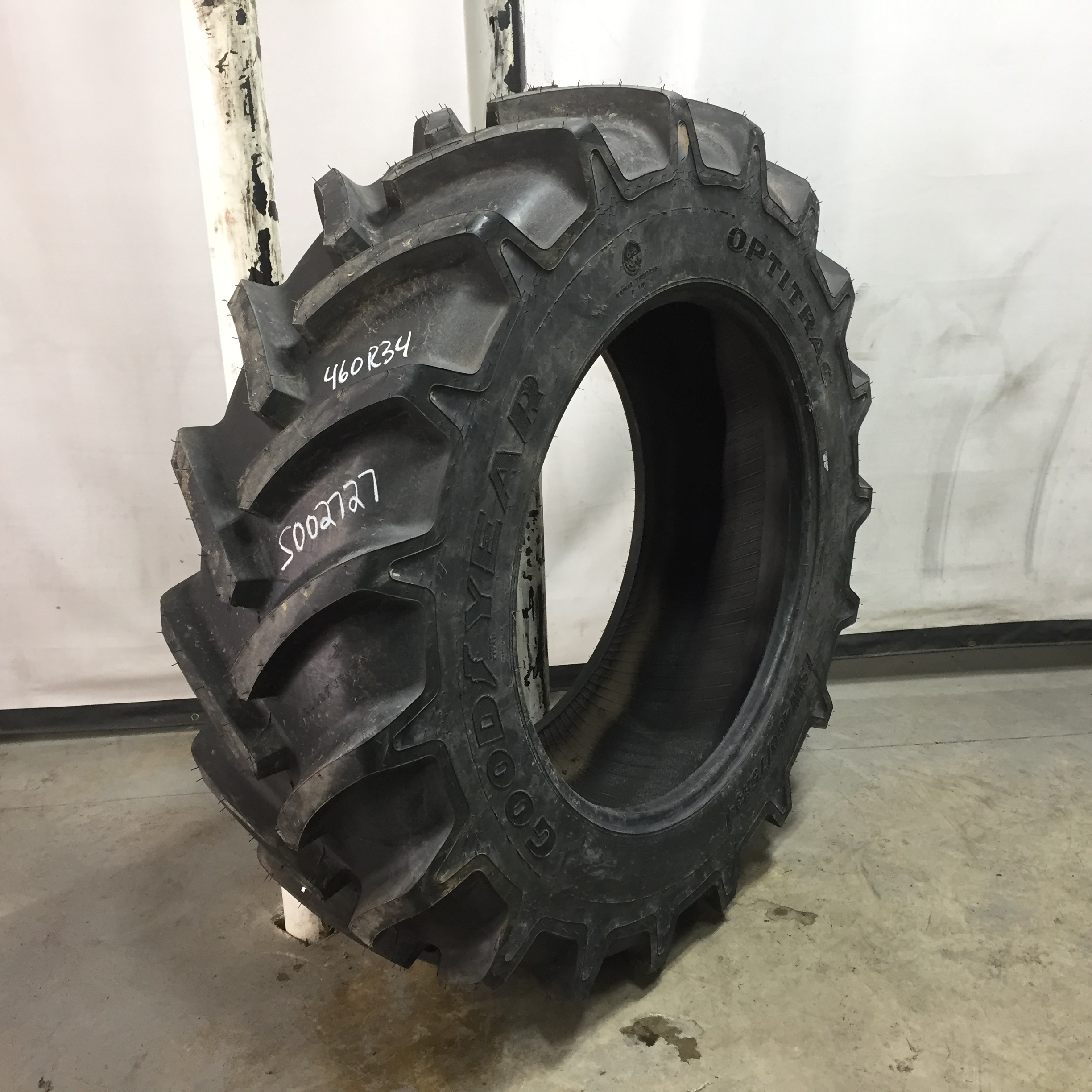 460/75R34 Goodyear Farm Optitrac R-1W Tire S002727
