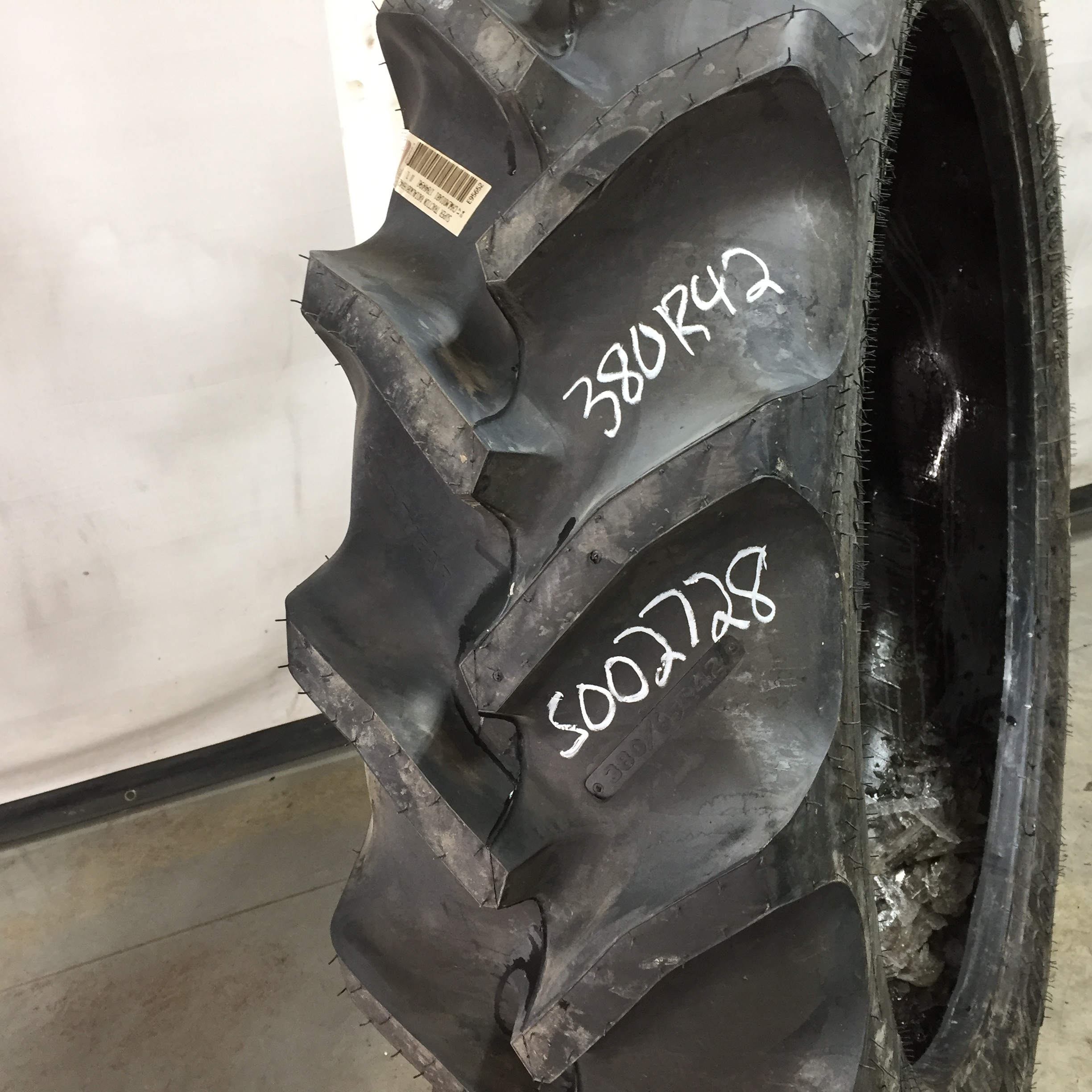 380/65R42 Goodyear Farm Super Traction Radial R-1W Tire S002728