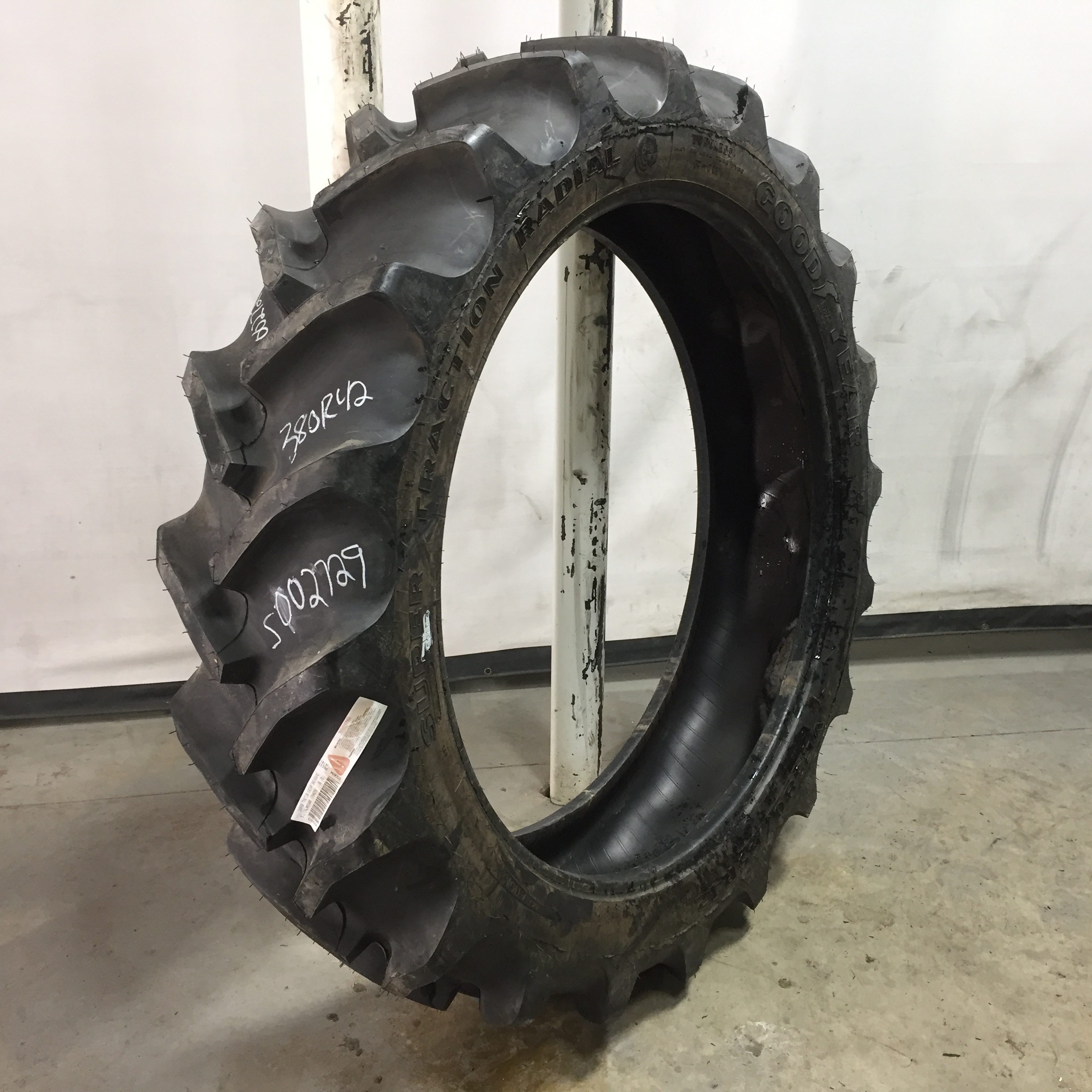 380/65R42 Goodyear Farm Super Traction Radial R-1W Tire S002729