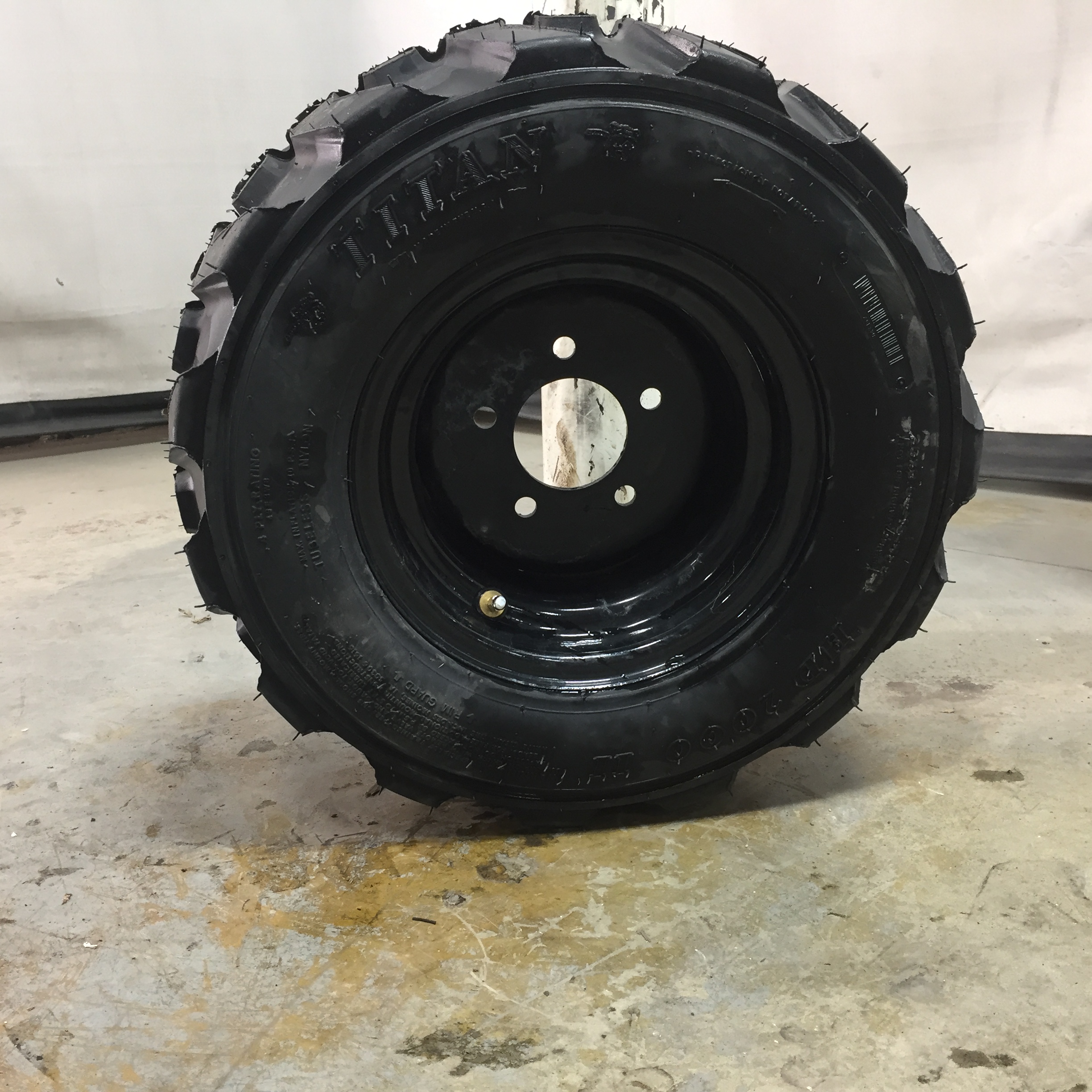 20/8.00-10 Titan Farm HD2000 II SS R-4 Tire-Wheel Assembly S002733