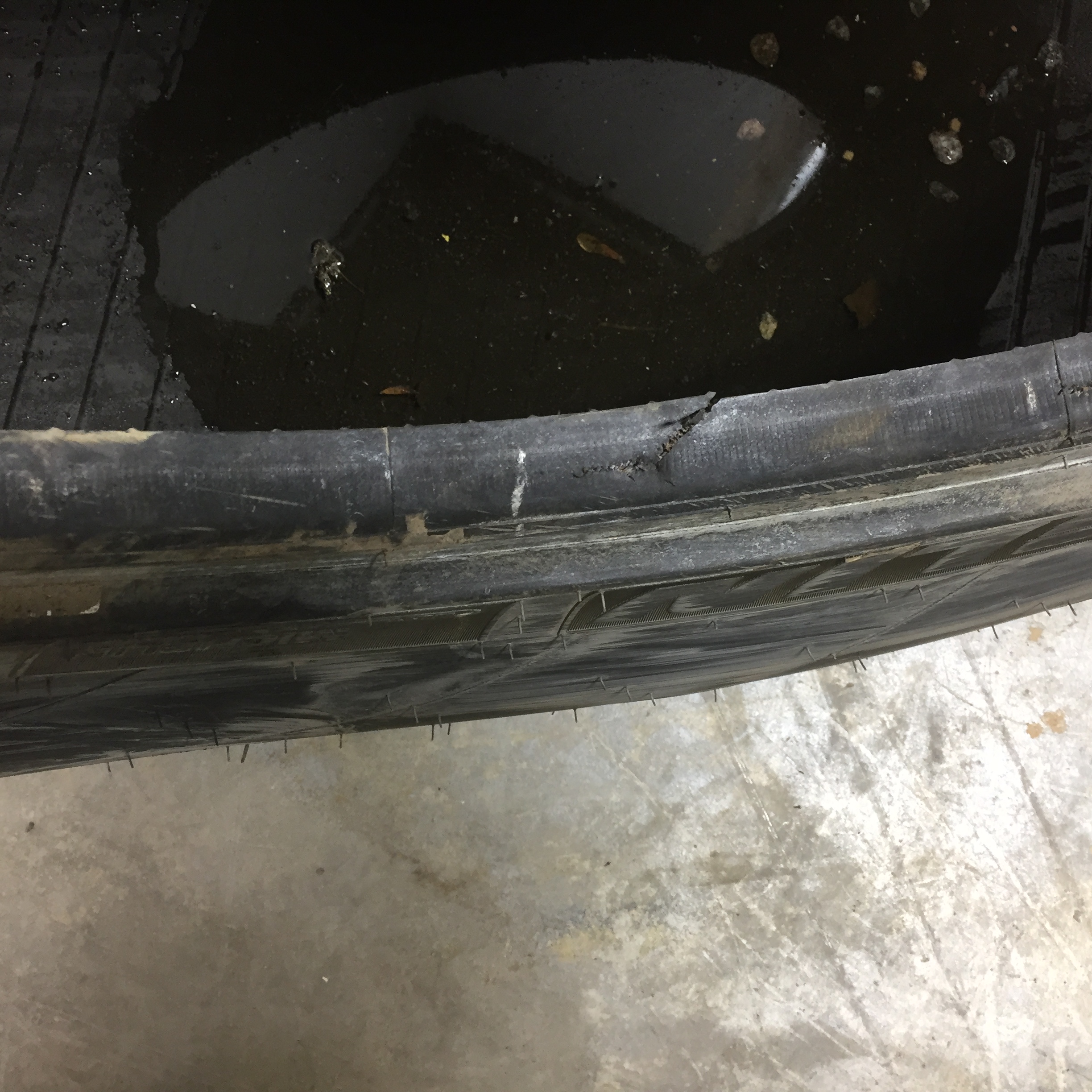 620/75R30 Michelin Axiobib R-1W Tire S002720