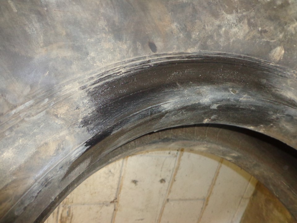 14.00/-25 American Farmer (STA) American Carrier E-3/L-3 Tire 006202-Z