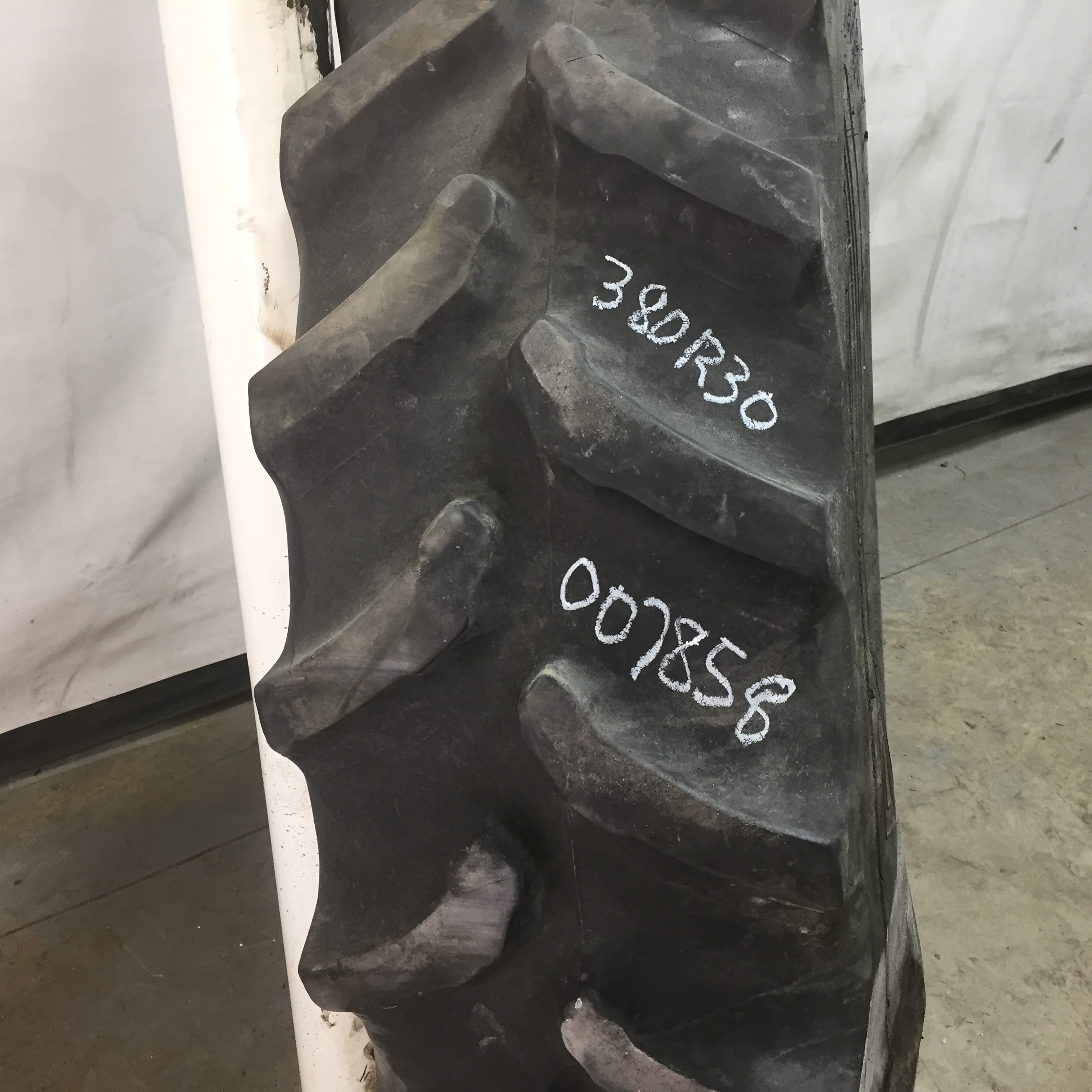 380/85R30 Coop Agri Radial IV R-1 Tire 007858