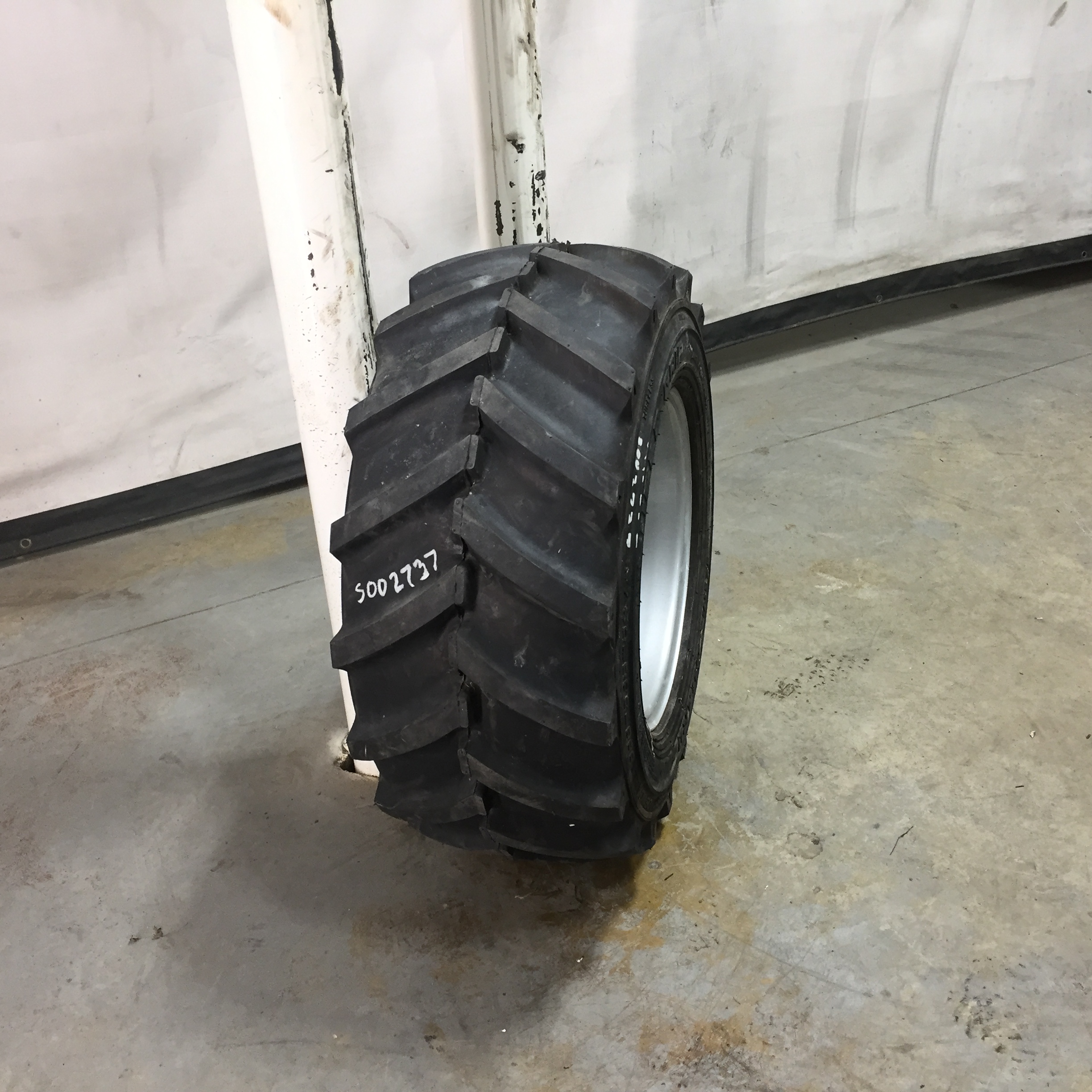 29/12.50-15 Super Grip Rim Guard I-3 Tire RS002737