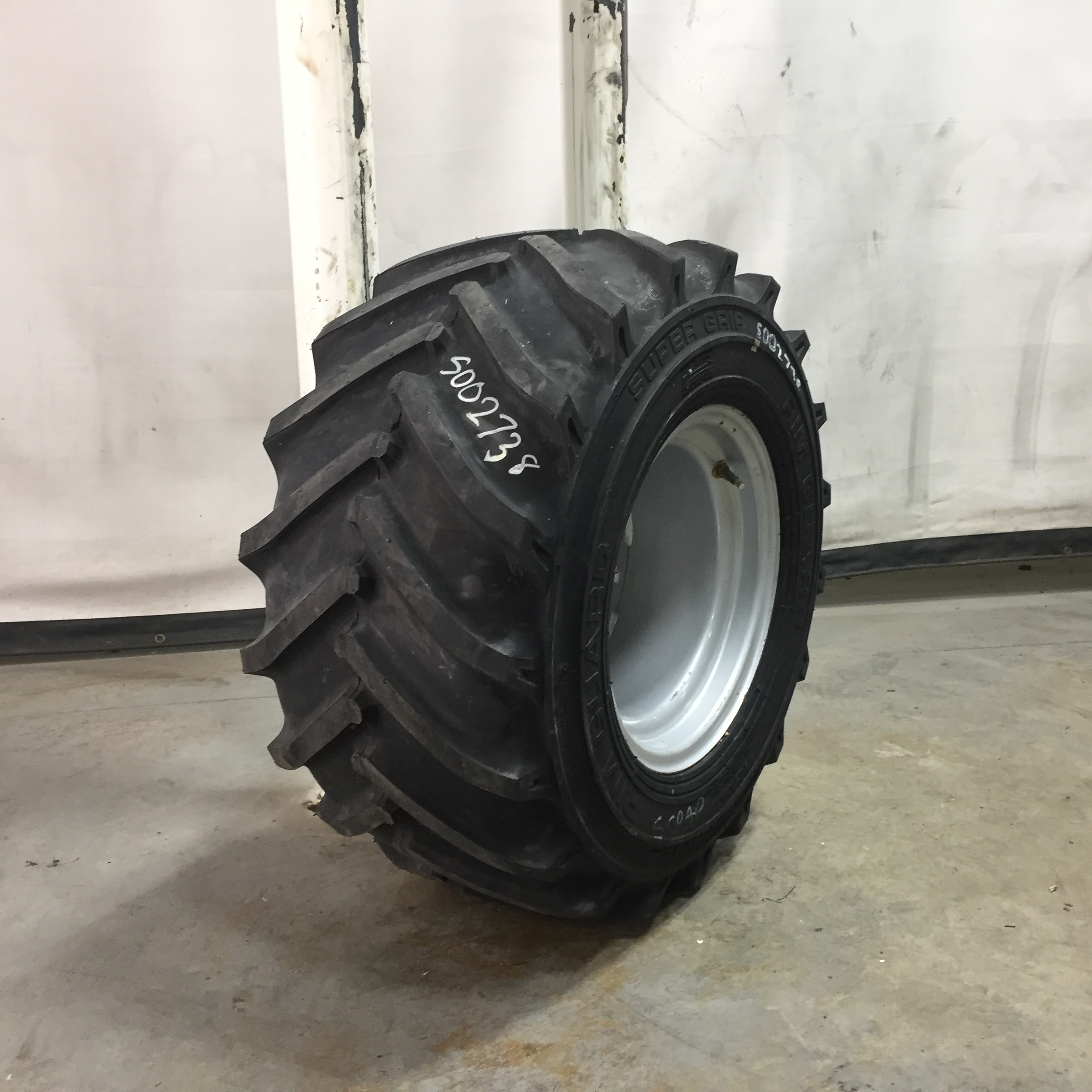 31/15.50-15 Super Grip Rim Guard I-3 Tire-Wheel Assembly S002738