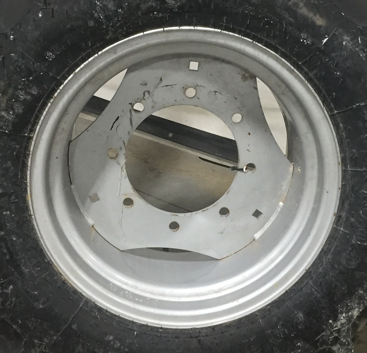 20''D x 14''W Flat Plate Wheel WS002740