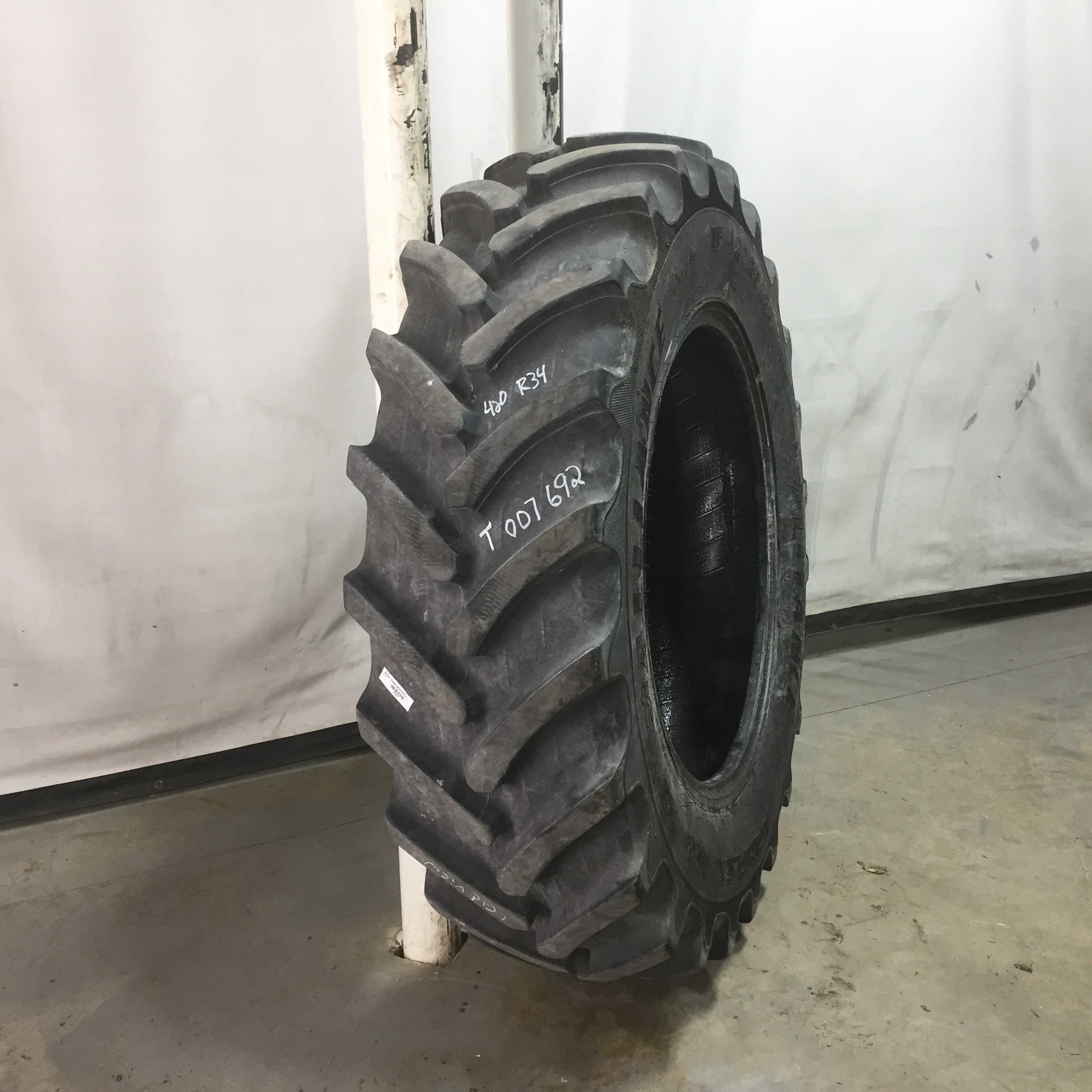 420/85R34 Alliance 354 Agriflex IF R-1W Tire T007692
