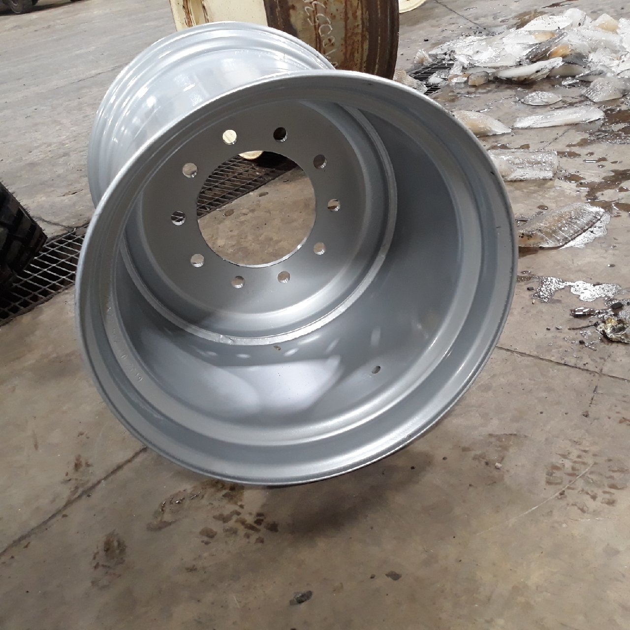 22.5''D x 24''W Hub Pilot Wheel 225.24.159